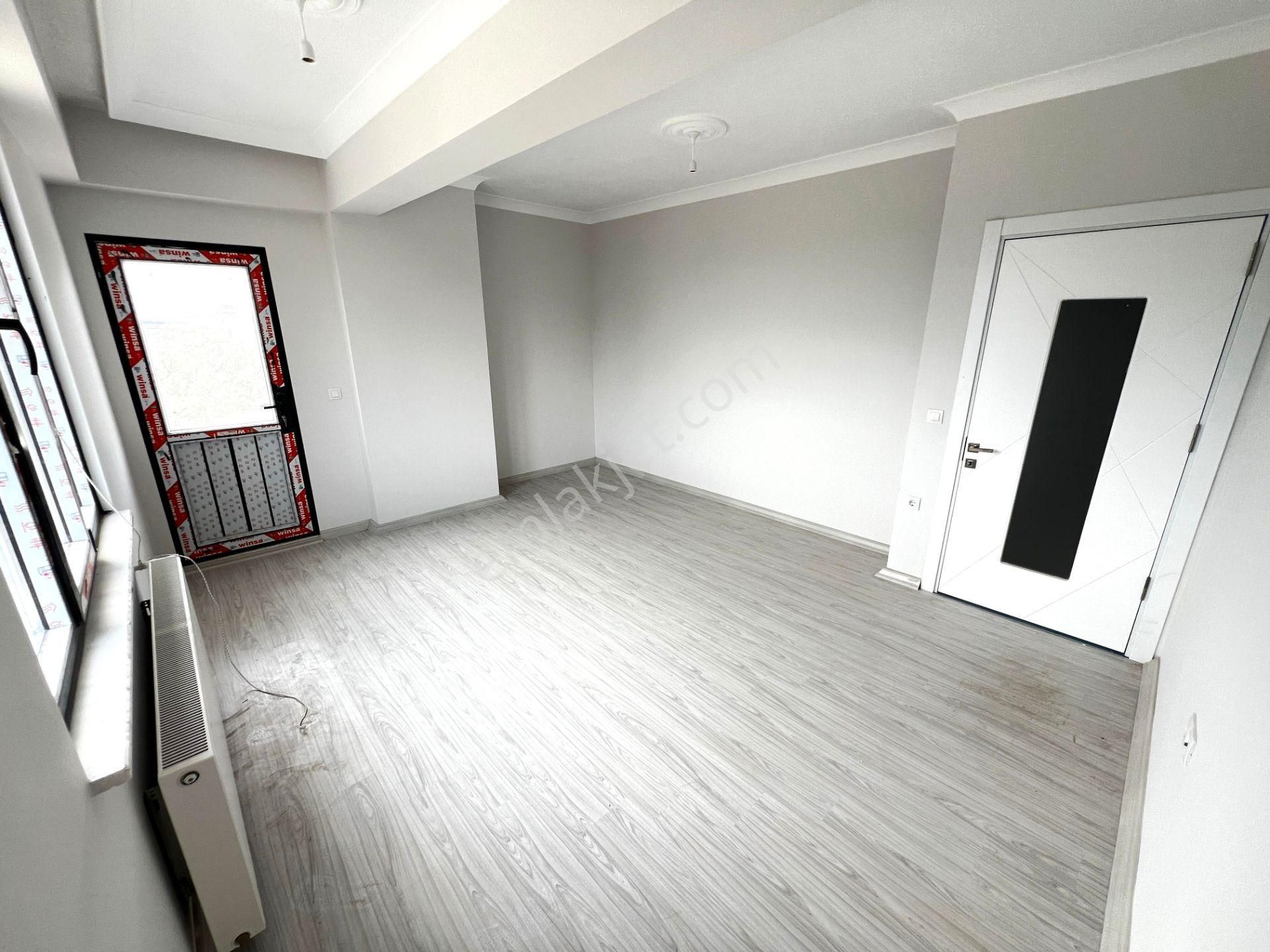Yiğit'ten Kadıköy'de 2+1 Öncephe Ebeveyn Banyolu Sıfır Daire - Görsel 11