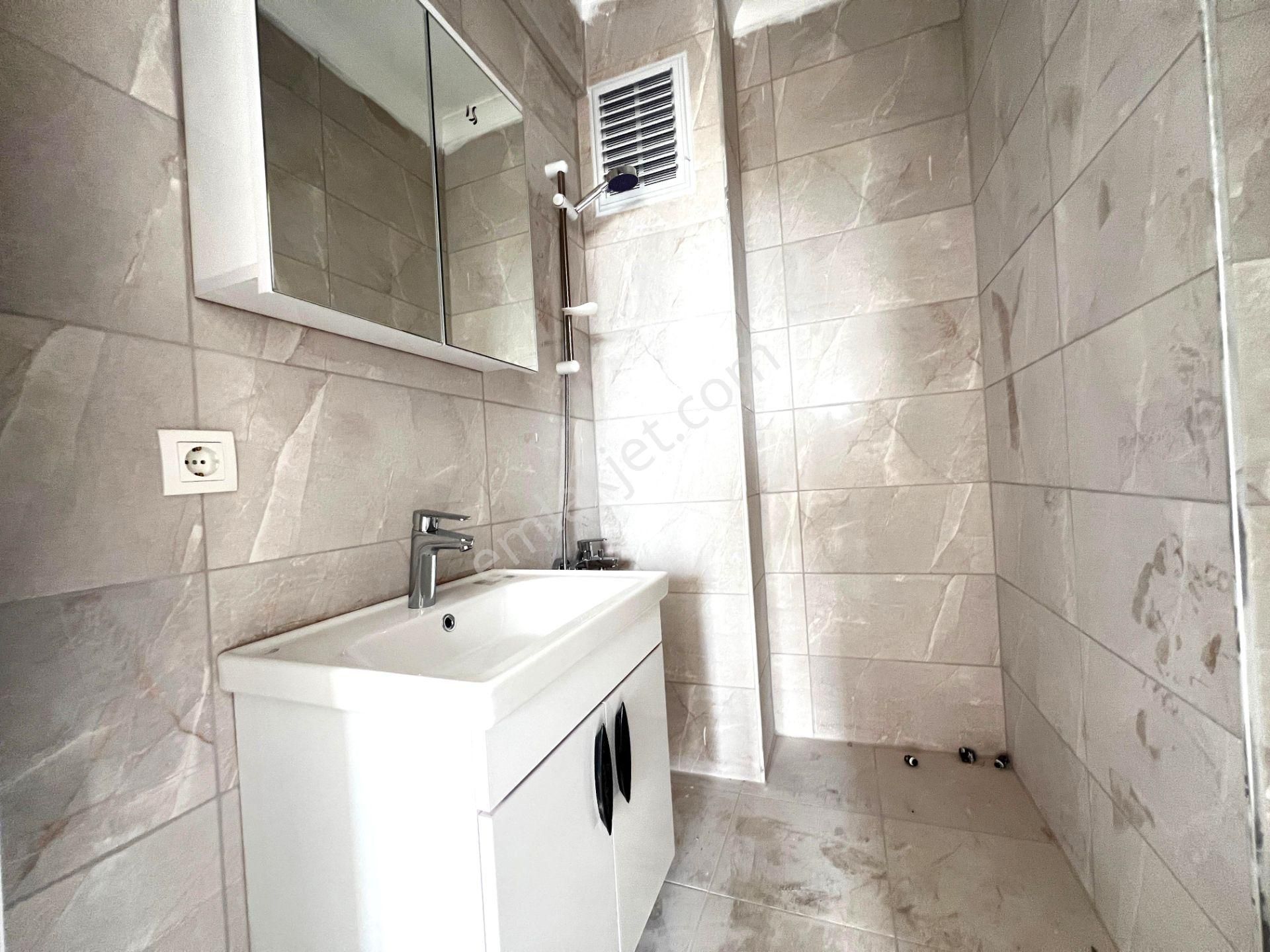 Yiğit'ten Kadıköy'de 2+1 Öncephe Ebeveyn Banyolu Sıfır Daire - Görsel 25
