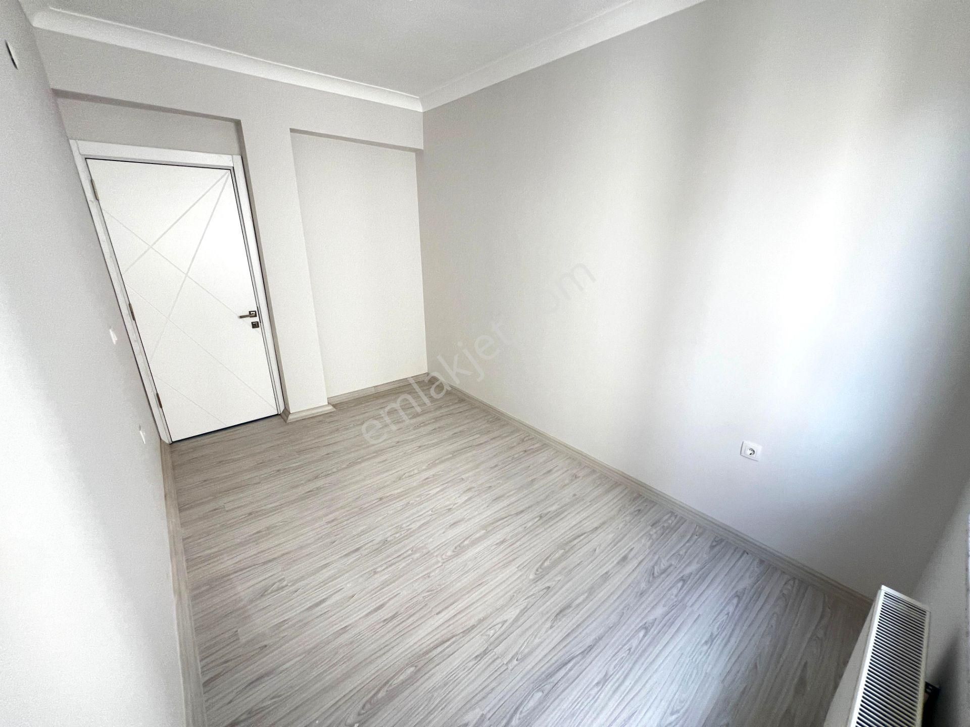 Yiğit'ten Kadıköy'de 2+1 Öncephe Kapalı Otoparklı Sıfır Daire - Görsel 24