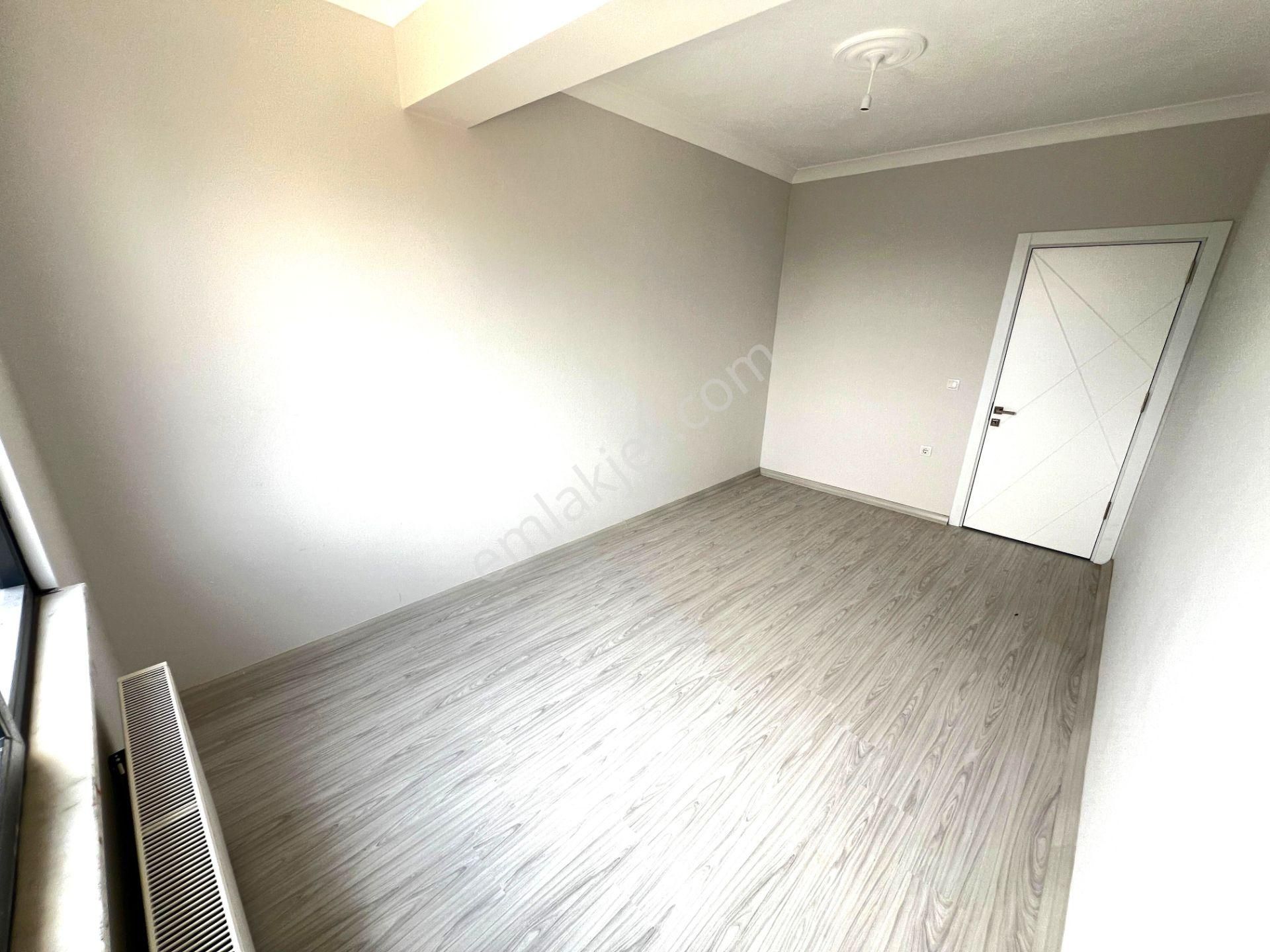 Yiğit'ten Kadıköy'de 2+1 Öncephe Kapalı Otoparklı Sıfır Daire - Görsel 14