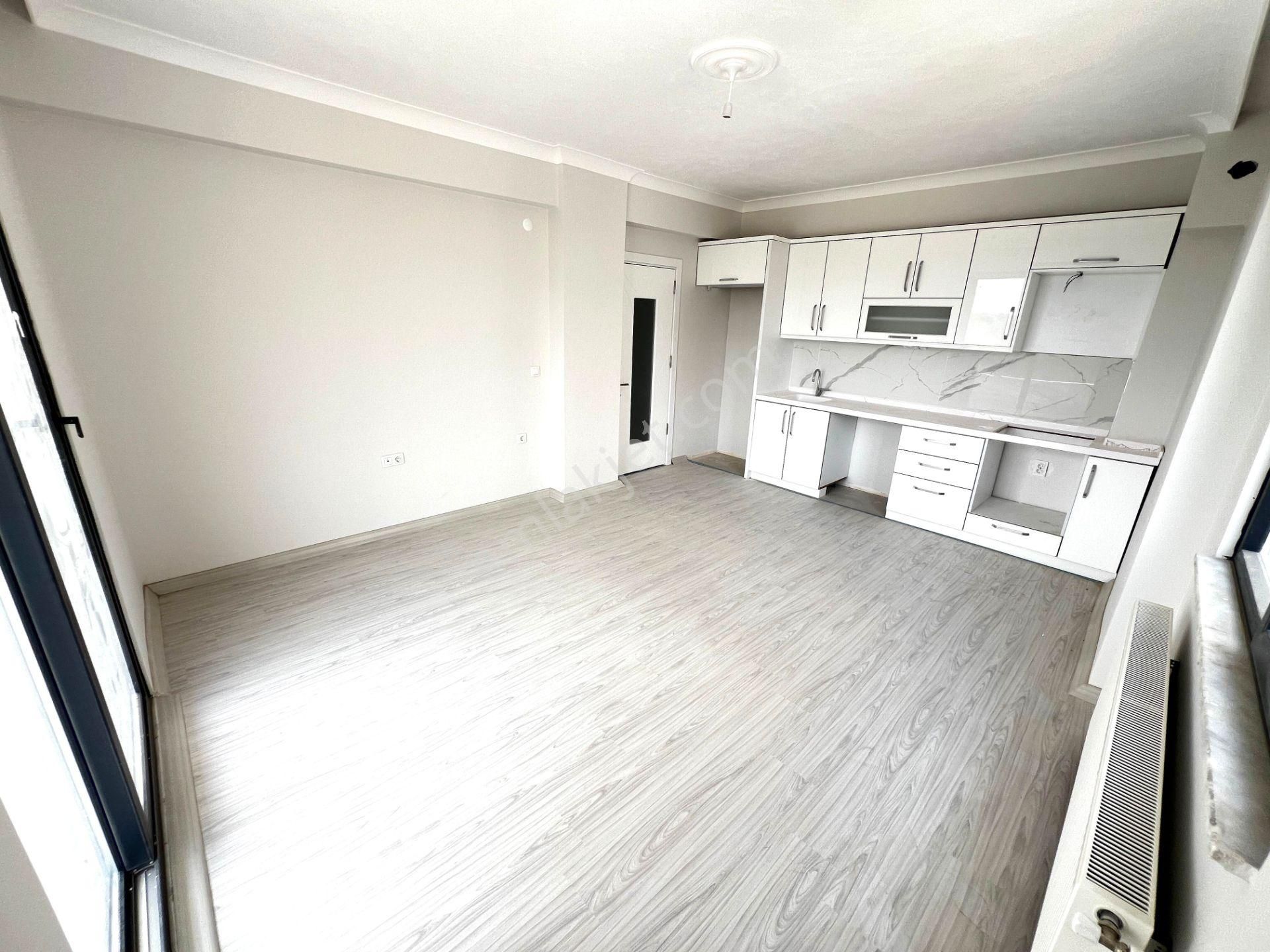 Yiğit'ten Kadıköy'de 2+1 Öncephe Kapalı Otoparklı Sıfır Daire - Görsel 8