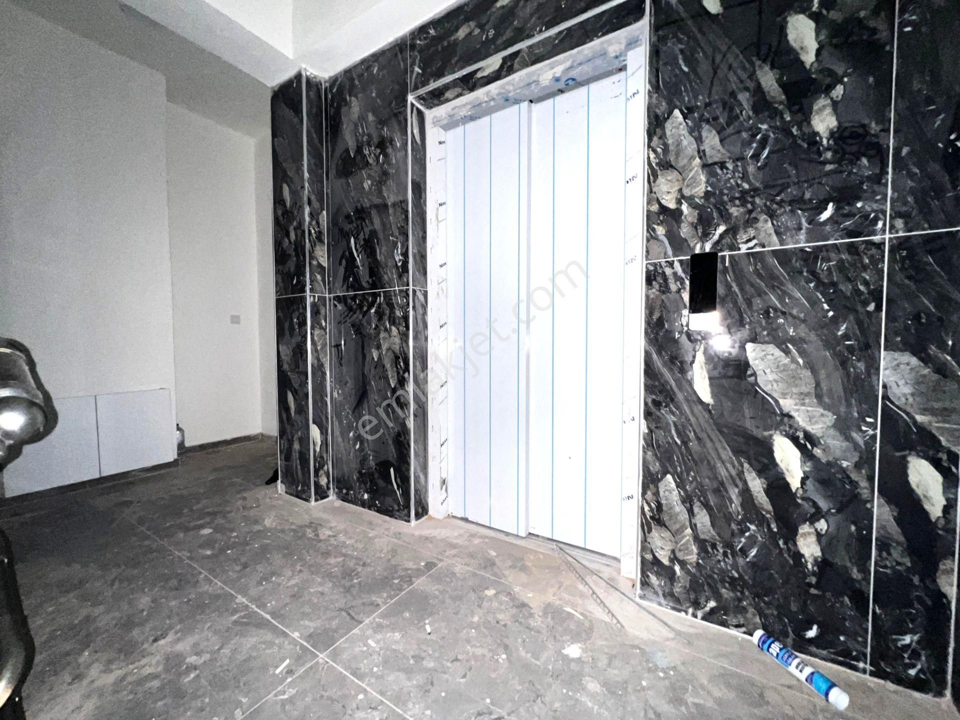 Yiğit'ten Kadıköy'de 2+1 Öncephe Kapalı Otoparklı Sıfır Daire - Görsel 29