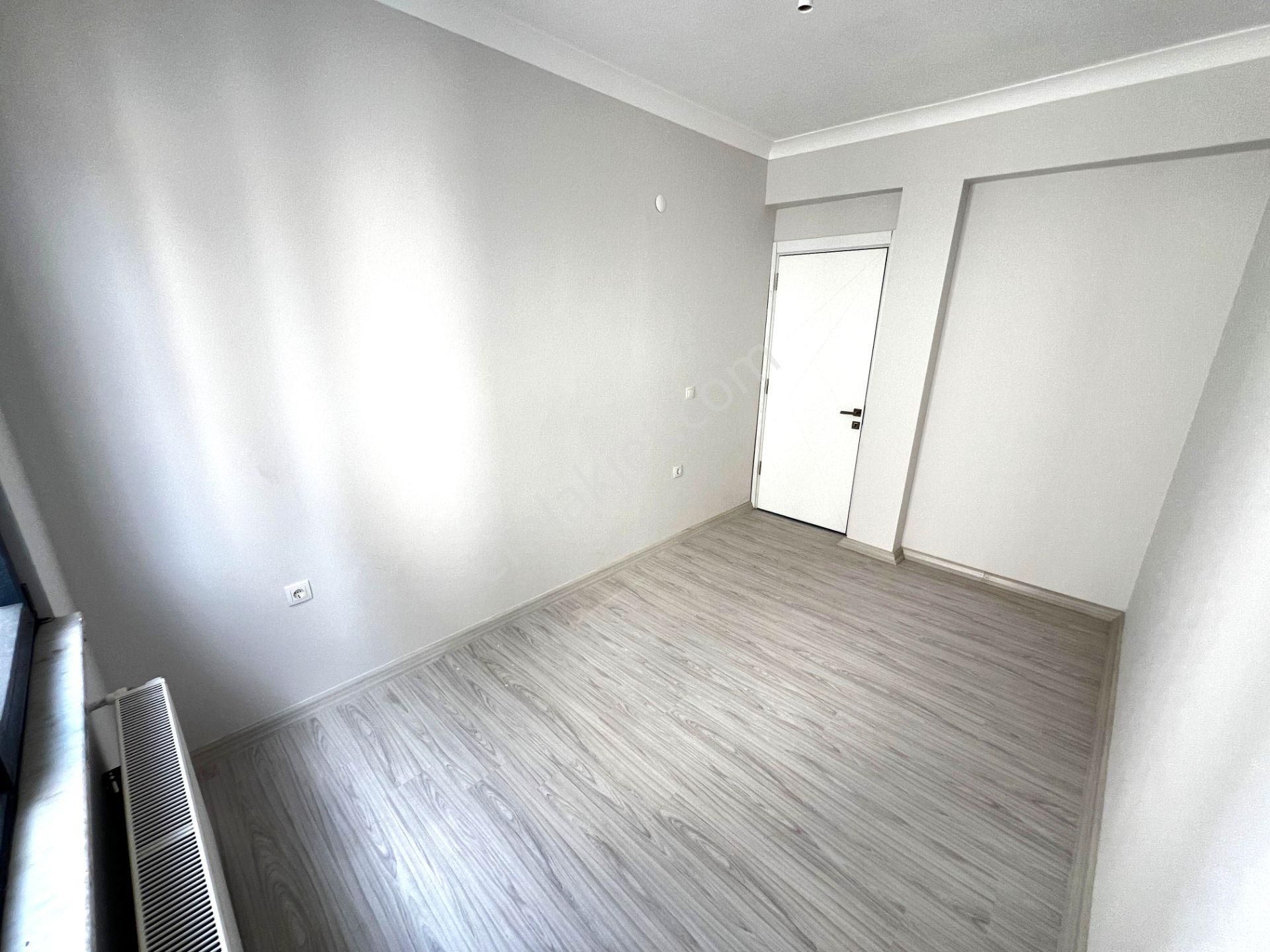 Yiğit'ten Kadıköy'de 2+1 Öncephe Kapalı Otoparklı Sıfır Daire - Görsel 23