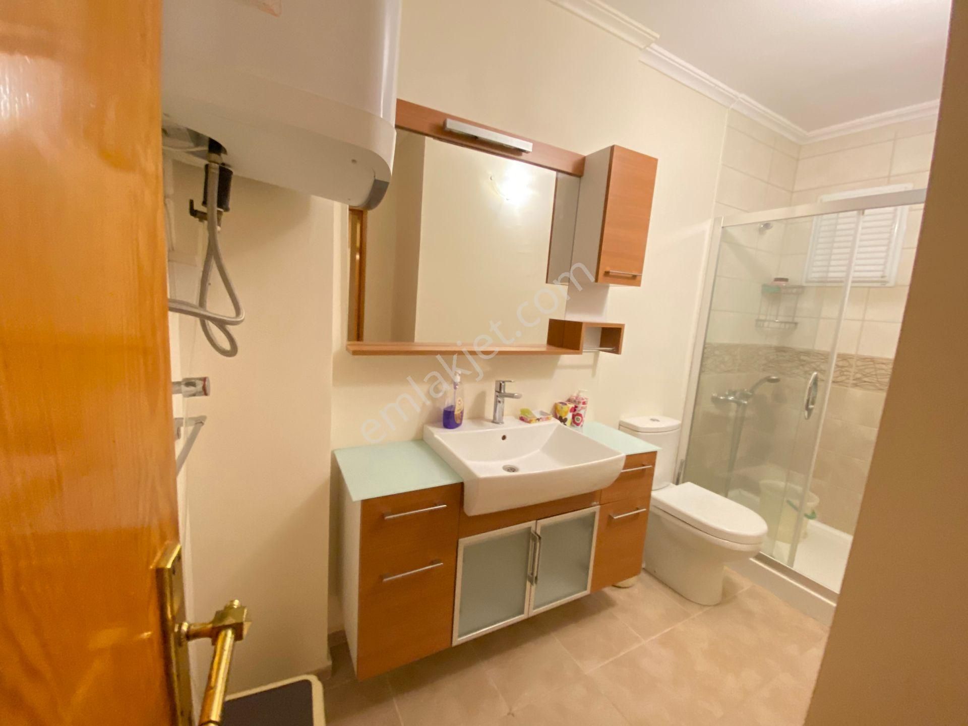 Seferihisar Ürkmez'de Plajına 50m Deniz Tarafı Satılık 3+1 Villa - Görsel 26