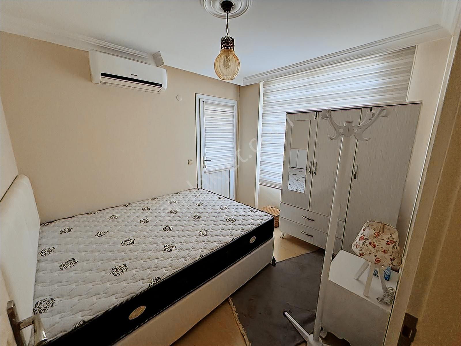 Kuşadası Dolmus Güzergah Üzeri Denizi Manzaralı 3+1 Fırsat Daire - Görsel 5