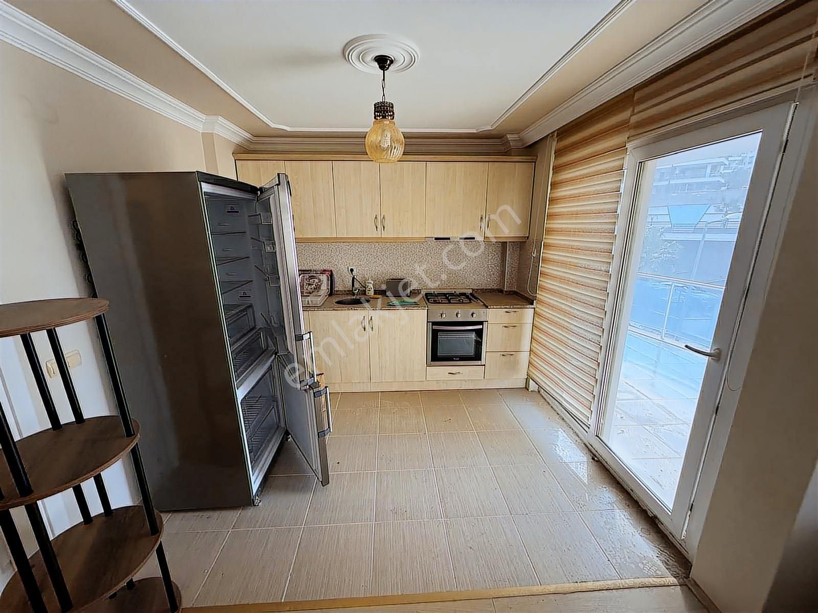 Kuşadası Dolmus Güzergah Üzeri Denizi Manzaralı 3+1 Fırsat Daire - Görsel 15