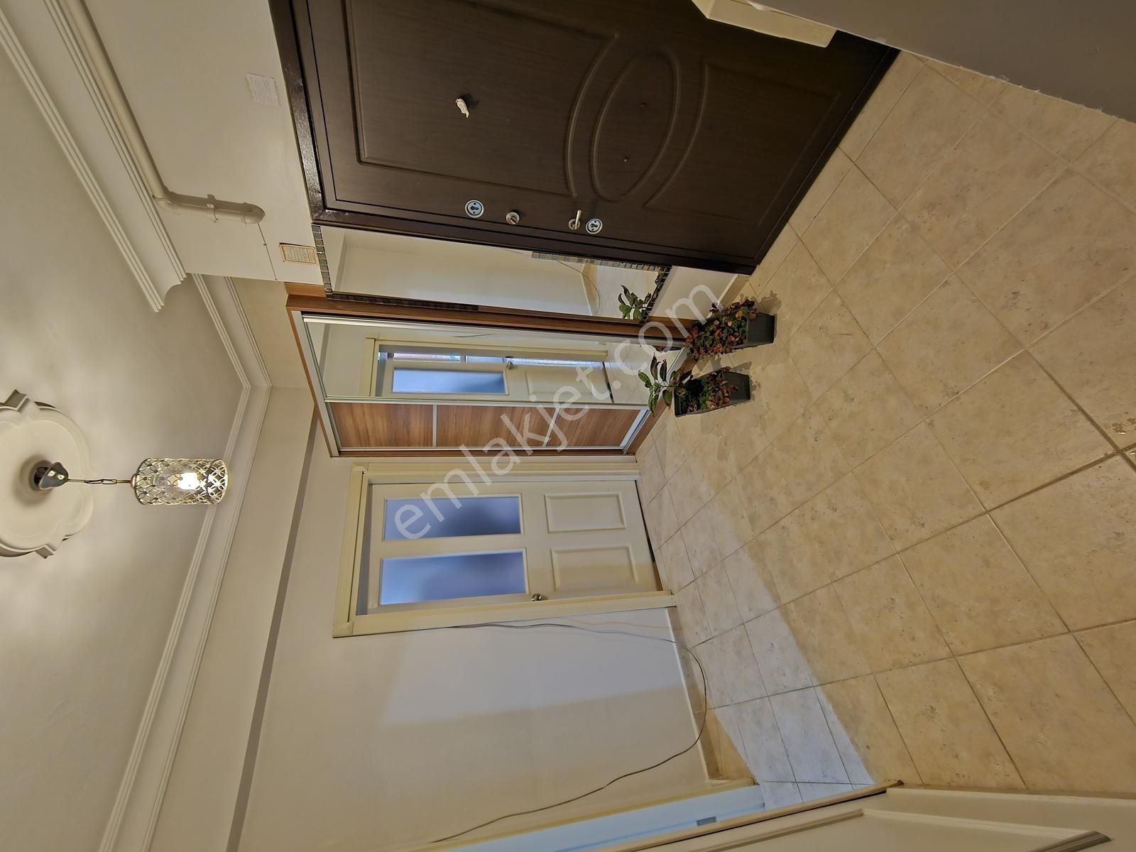 Alper Alkan'dan Şerifali'de Tezcan Cad.okul Bölgesinde 1.kat 3+1 - Görsel 11