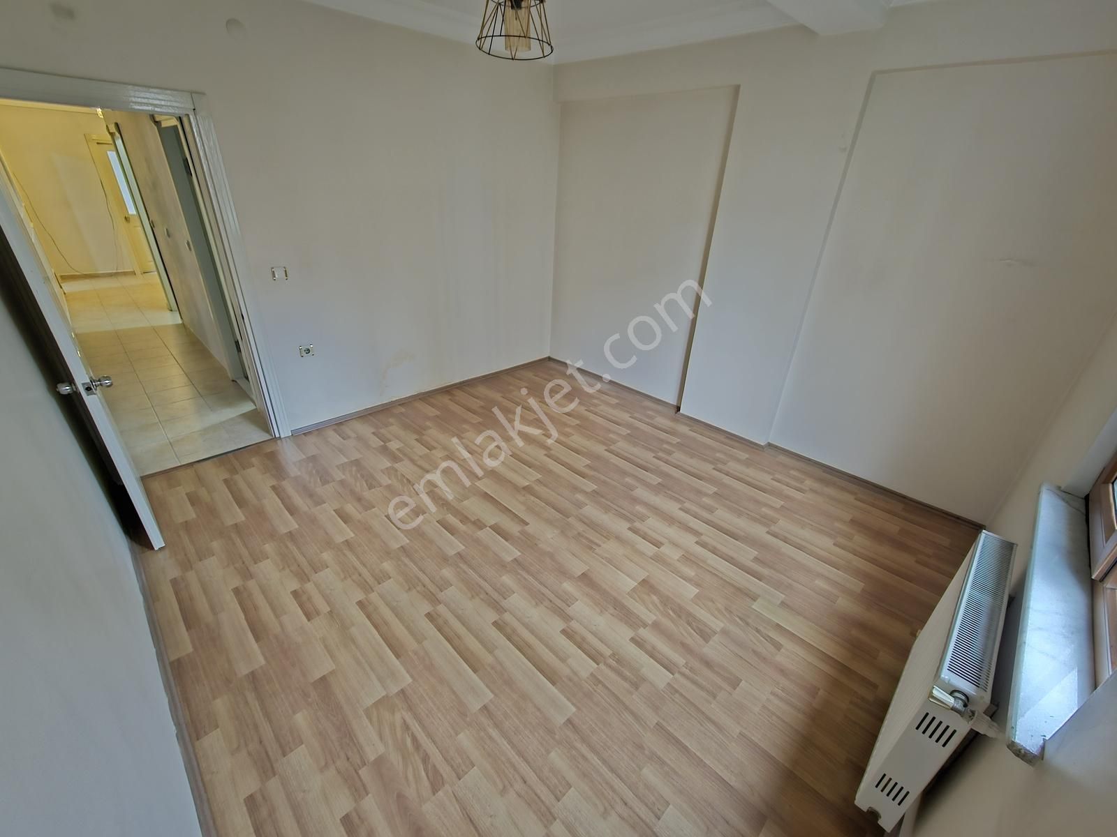 Alper Alkan'dan Şerifali'de Tezcan Cad.okul Bölgesinde 1.kat 3+1 - Görsel 23