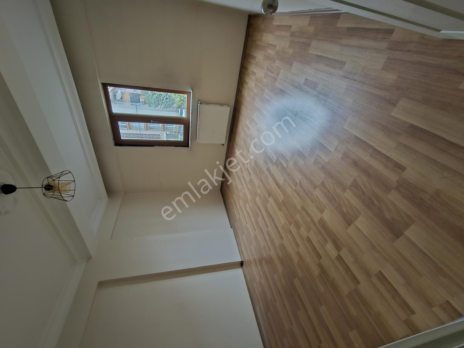 Alper Alkan'dan Şerifali'de Tezcan Cad.okul Bölgesinde 1.kat 3+1 - Görsel 14