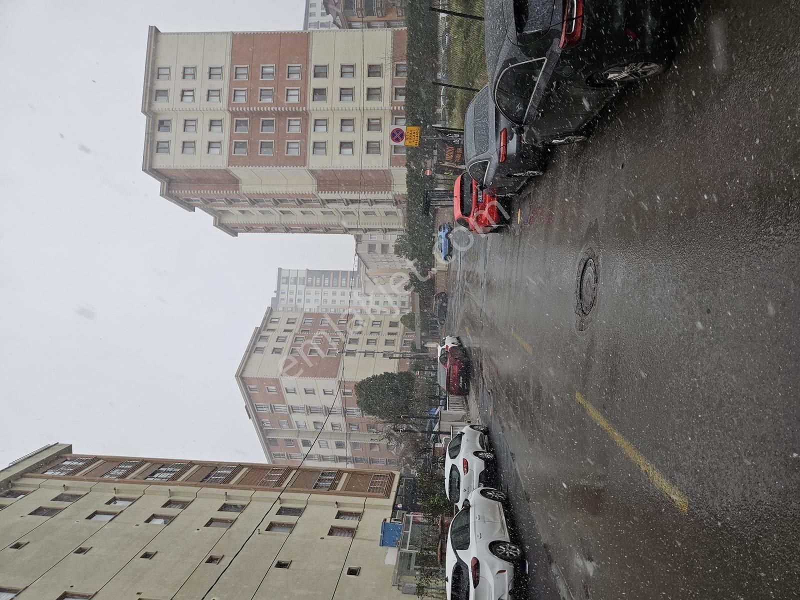 Alper Alkan'dan Şerifali'de Tezcan Cad.okul Bölgesinde 1.kat 3+1 - Görsel 30