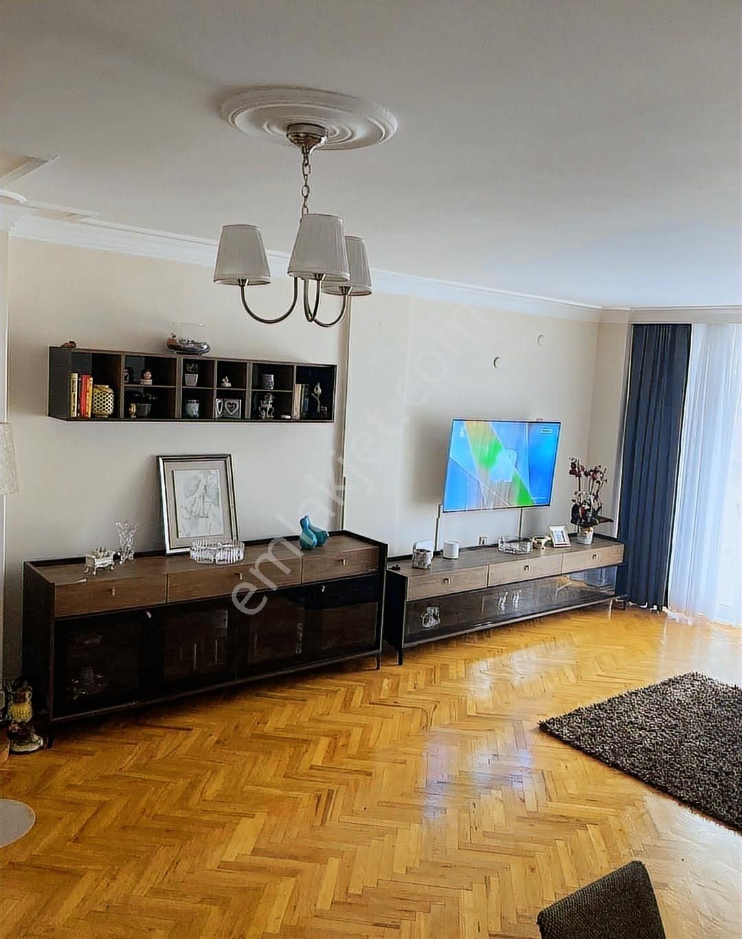 Karşıyaka Bostanlı Mahallesinde Satılık 3+1 Daire - Görsel 4