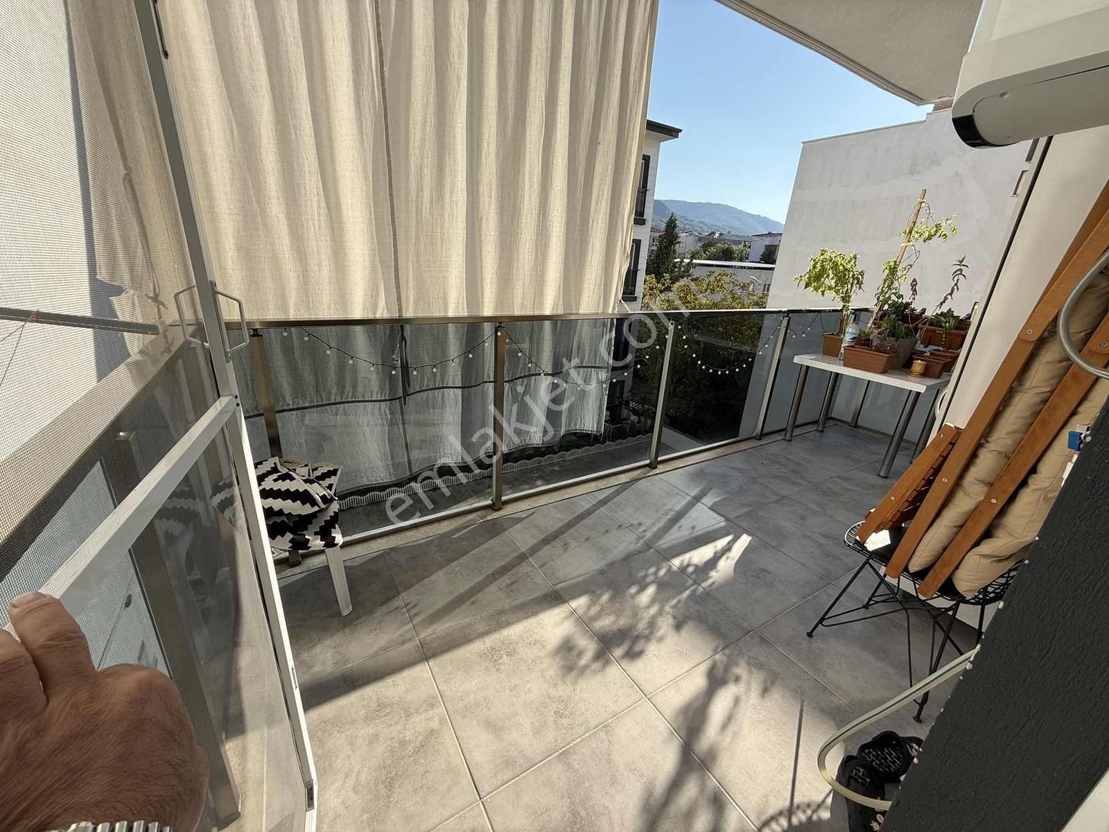 Kuşadası Davutlar Havuzlu Sitede Satılık 2+1 Daire - Görsel 12