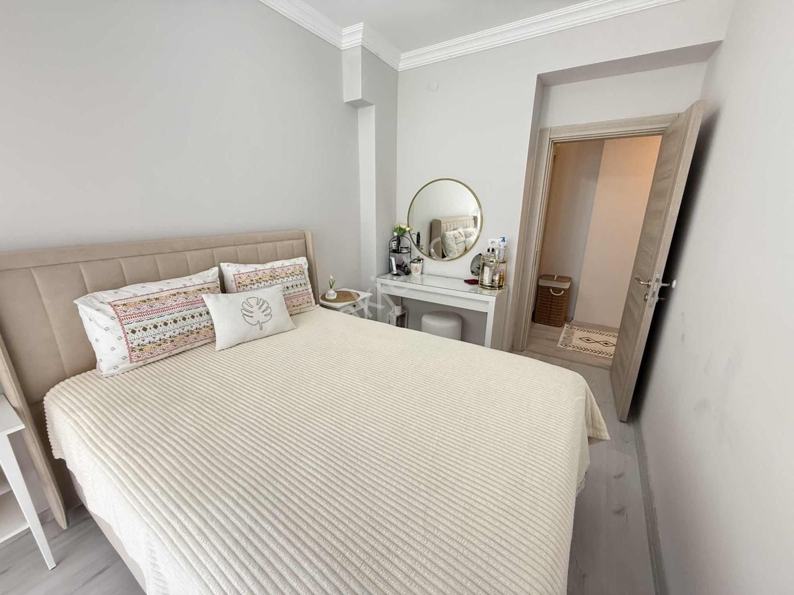 Kuşadası Davutlar Havuzlu Sitede Satılık 2+1 Daire - Görsel 9