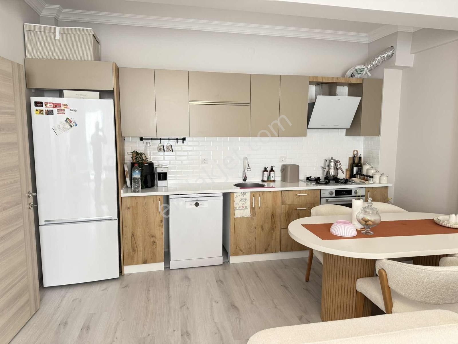 Kuşadası Davutlar Havuzlu Sitede Satılık 2+1 Daire - Görsel 5