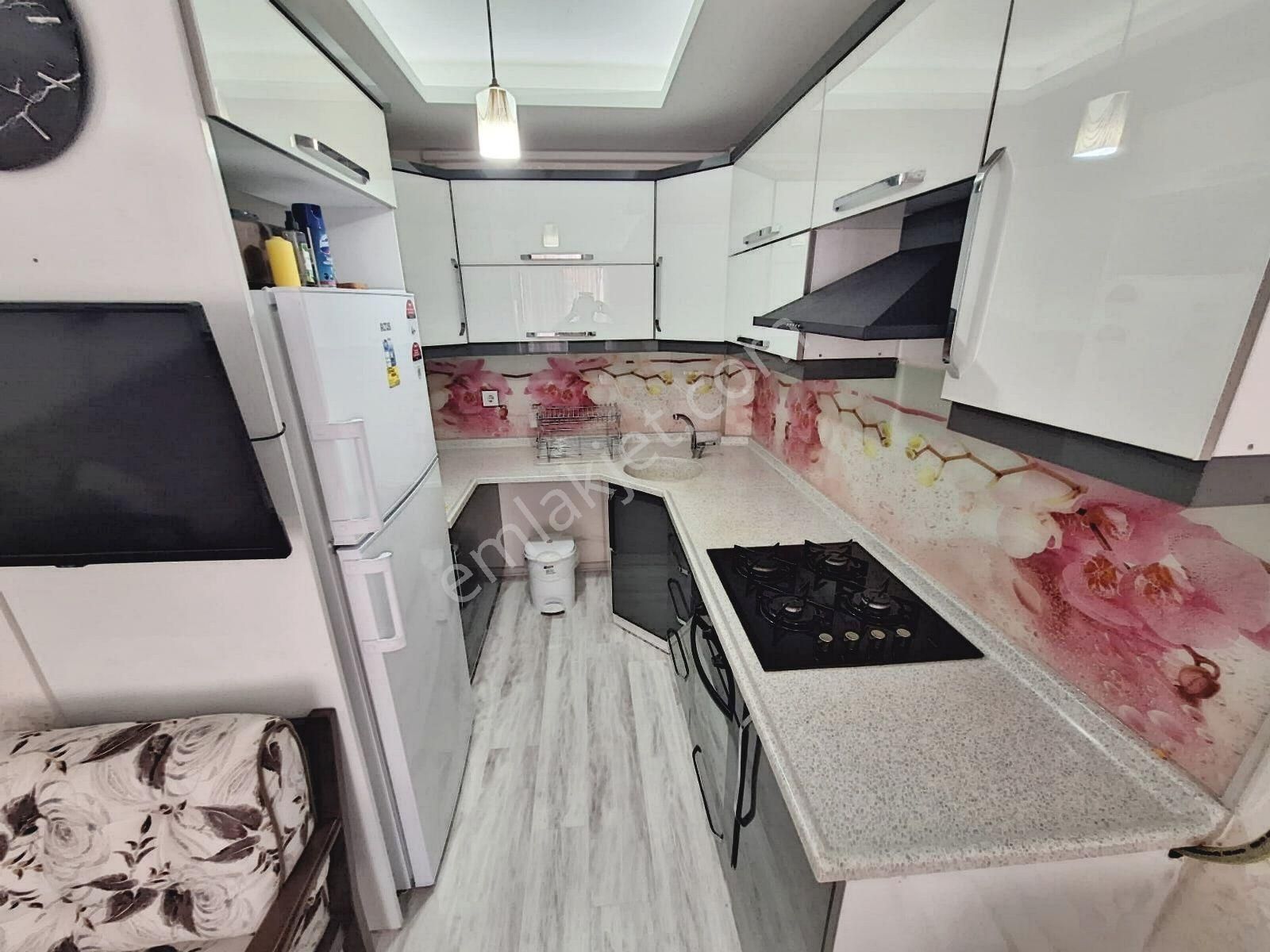 🔴 Güç Gayrimenkul'den Akçay'da Ara Kat Asansörlü Kombili Kaçmaz Şık Satılık 1+1 Daire - Görsel 11