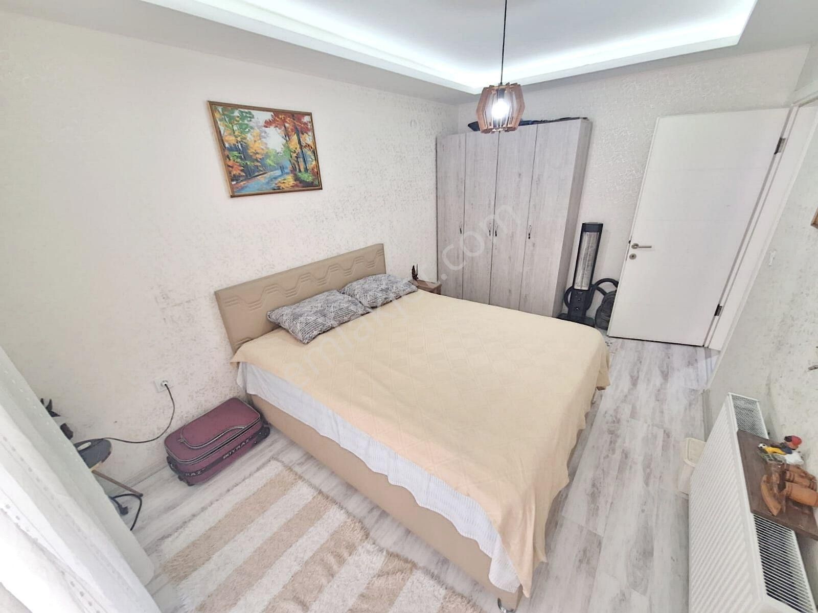 🔴 Güç Gayrimenkul'den Akçay'da Ara Kat Asansörlü Kombili Kaçmaz Şık Satılık 1+1 Daire - Görsel 8