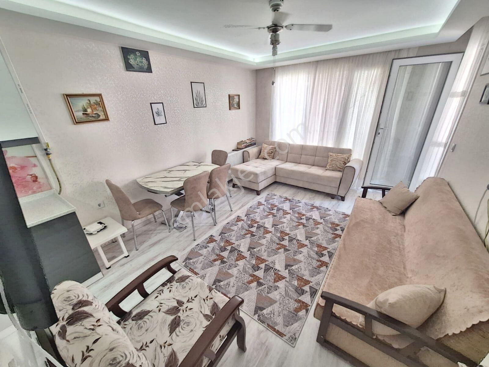 🔴 Güç Gayrimenkul'den Akçay'da Ara Kat Asansörlü Kombili Kaçmaz Şık Satılık 1+1 Daire - Görsel 3