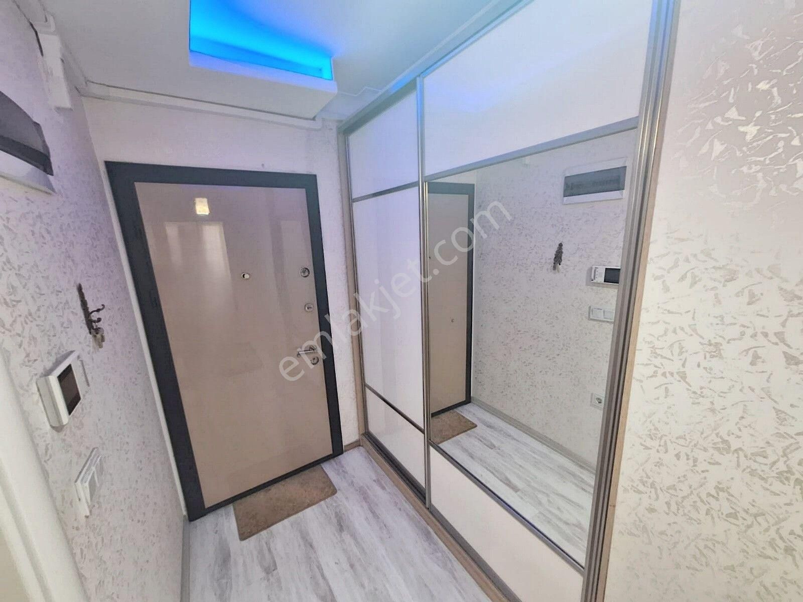 🔴 Güç Gayrimenkul'den Akçay'da Ara Kat Asansörlü Kombili Kaçmaz Şık Satılık 1+1 Daire - Görsel 21