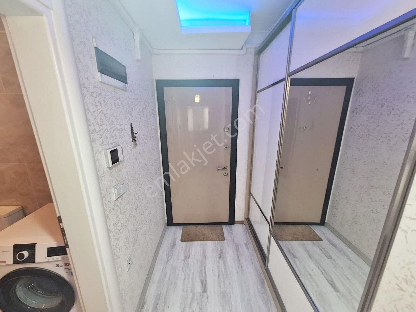 🔴 Güç Gayrimenkul'den Akçay'da Ara Kat Asansörlü Kombili Kaçmaz Şık Satılık 1+1 Daire - Görsel 31