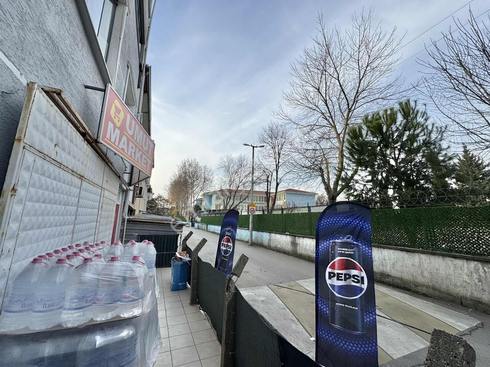 Biens'den Bağlarbaşın'da Satılık 3 Okulun Yanında Market - Görsel 4