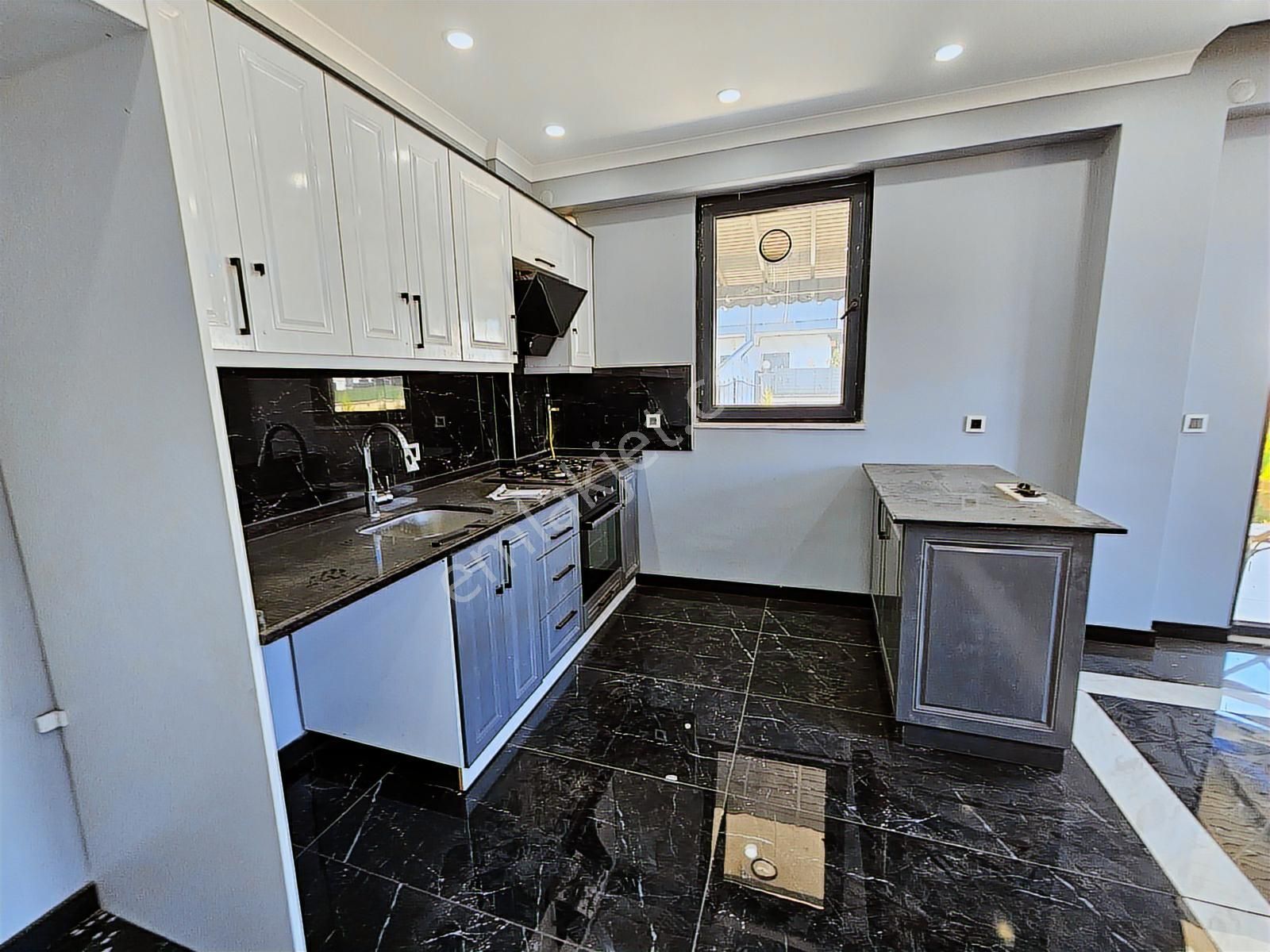 Deniz'den 5+1 Ön Cephe, Yerden Isıtmalı Villa- Tanıtım Videolu - Görsel 14