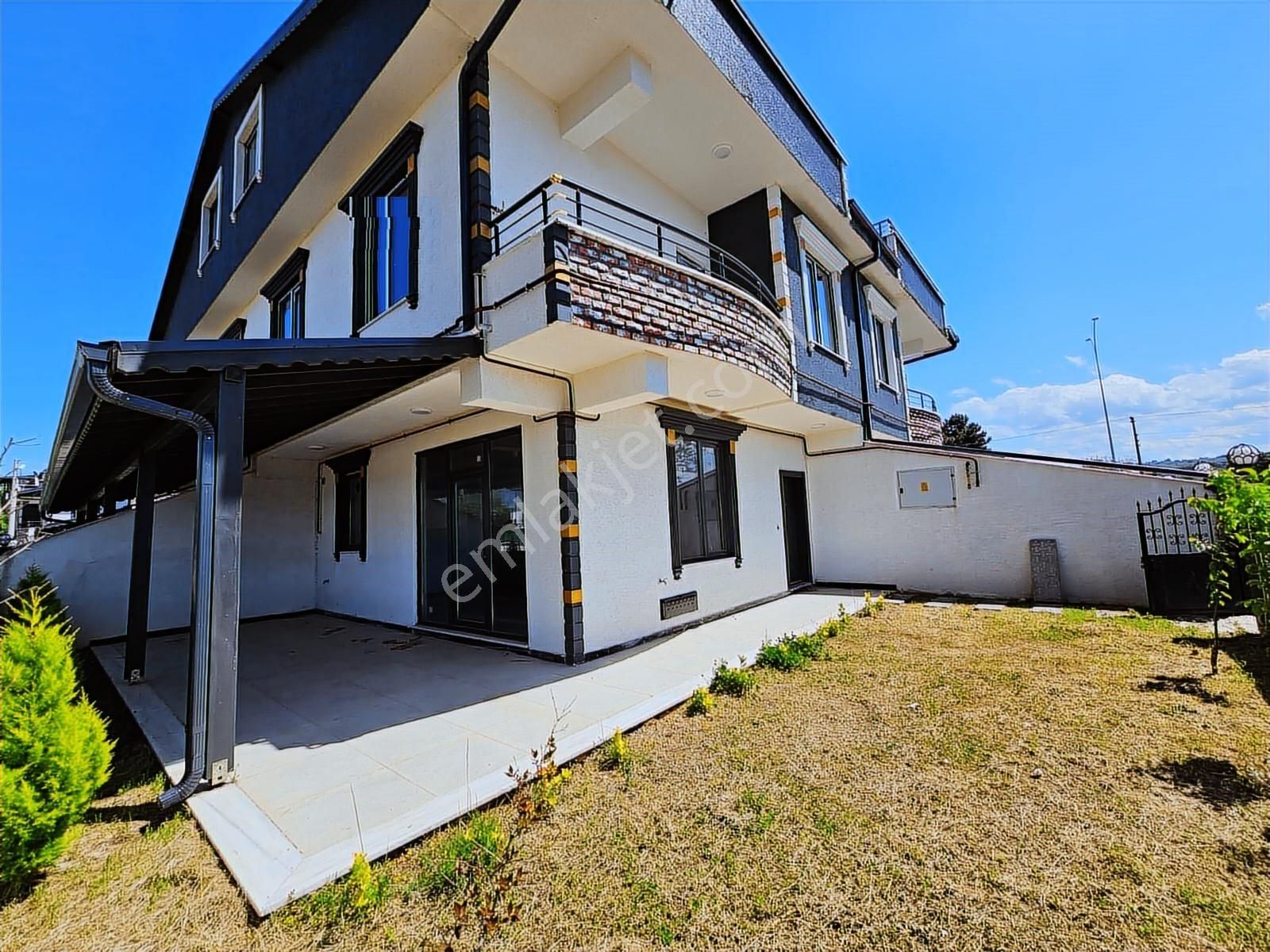 Deniz'den 5+1 Ön Cephe, Yerden Isıtmalı Villa- Tanıtım Videolu - Görsel 31