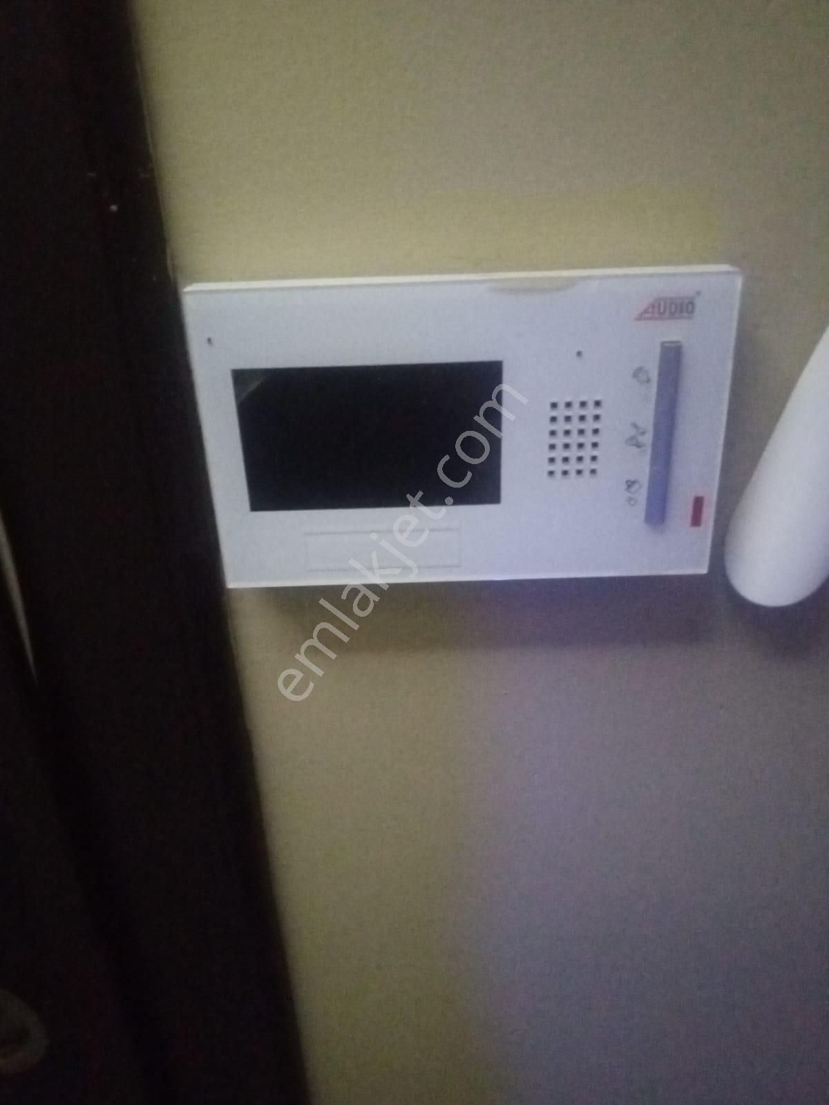 Karabağlar Sevgi Mah. 2+1 90 M2 Kare Doğalğazlı Satılık Daire