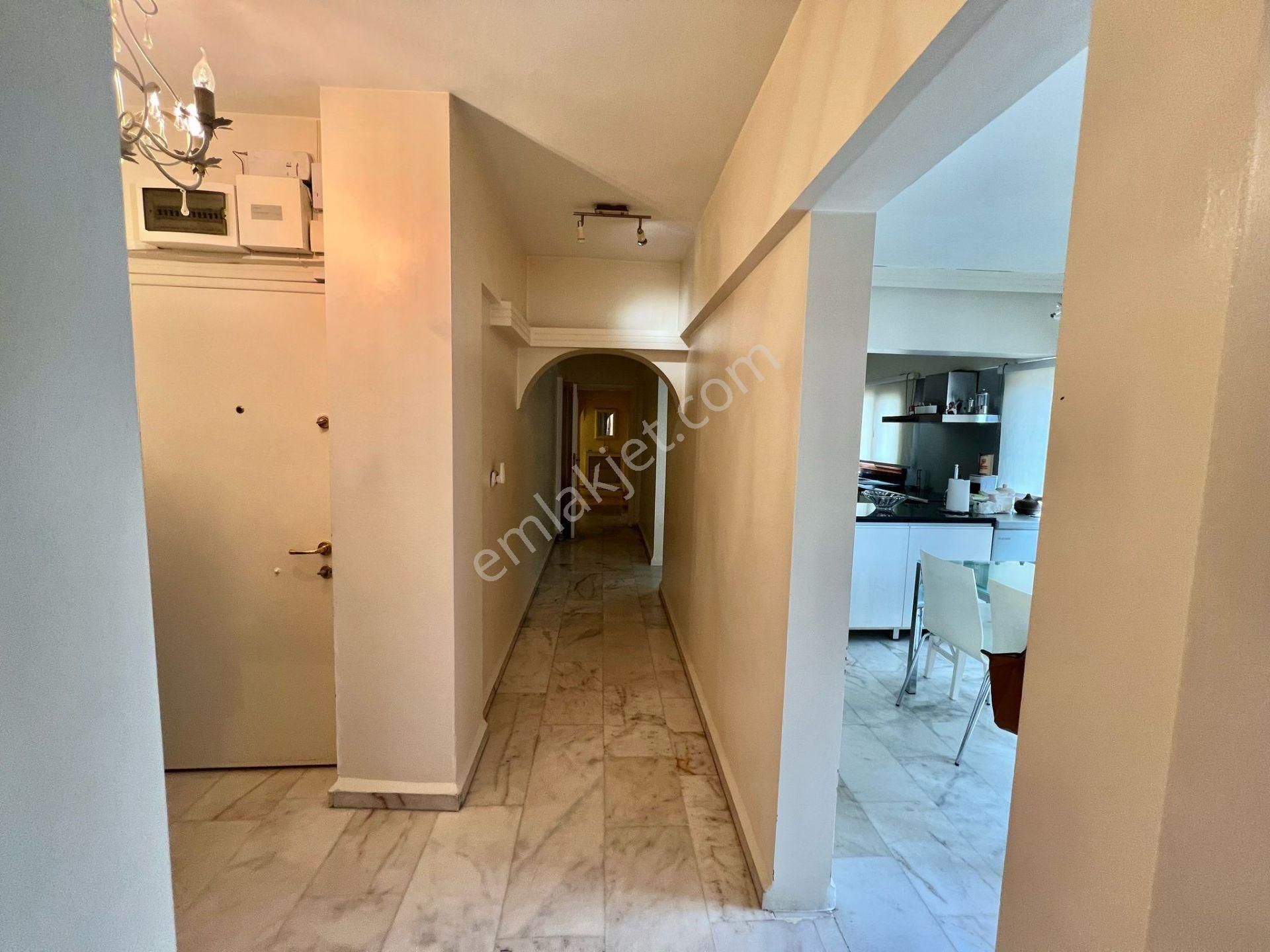 Ortaköy Ana Cadde Üzerinde 180m2 Geniş Masrafsız 4+1 Satılık Daire - Görsel 7