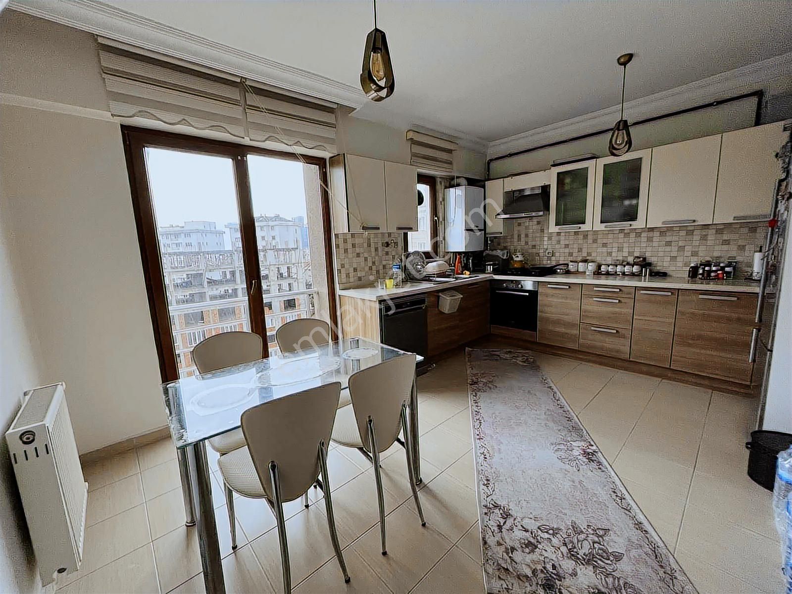 Ümraniye Tatlısu Mahallesi Ünver Kule'de 3+1 Satılık Daire - Görsel 10