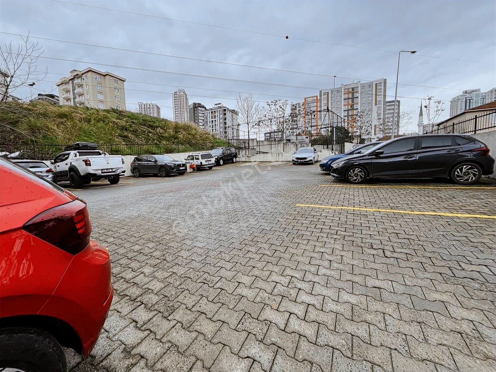 Ümraniye Tatlısu Mahallesi Ünver Kule'de 3+1 Satılık Daire - Görsel 8