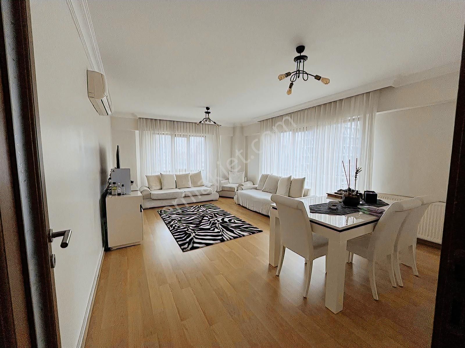 Ümraniye Tatlısu Mahallesi Ünver Kule'de 3+1 Satılık Daire - Görsel 21