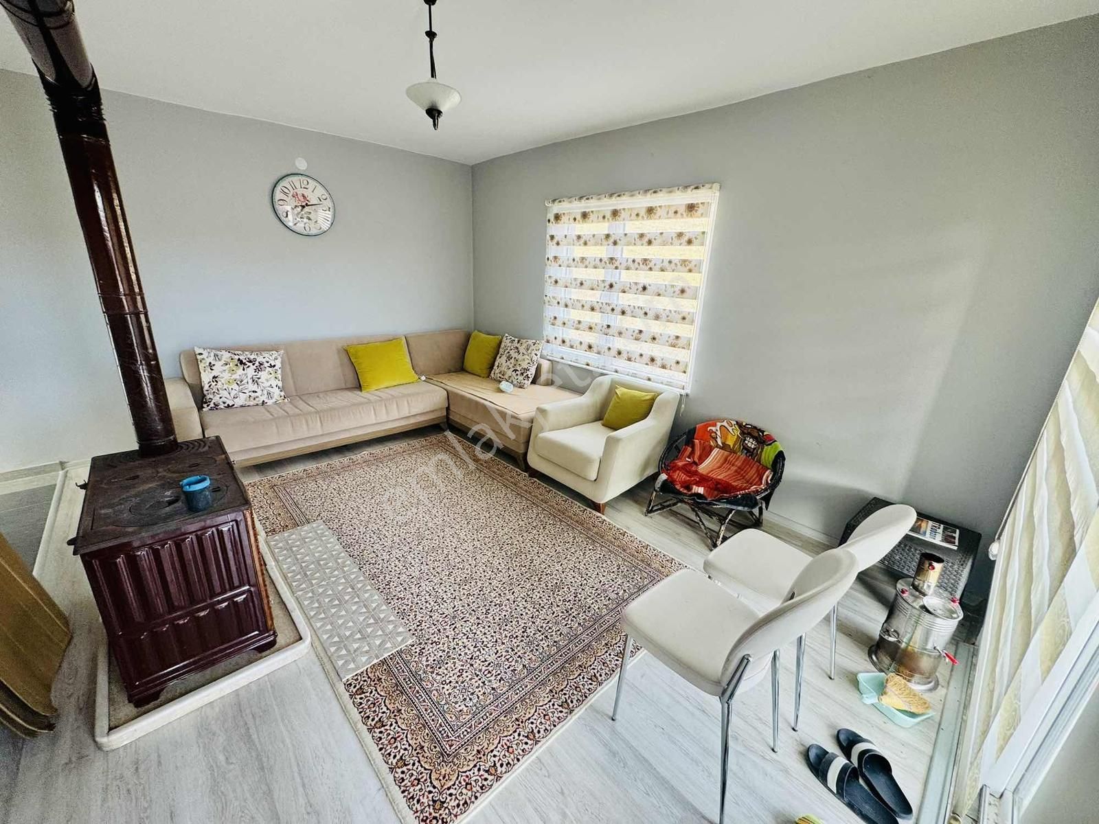 Bala- Beynamda 400 M2 İçinde 1+1 Yapılı Verandalı Müstakil Ev - Görsel 21