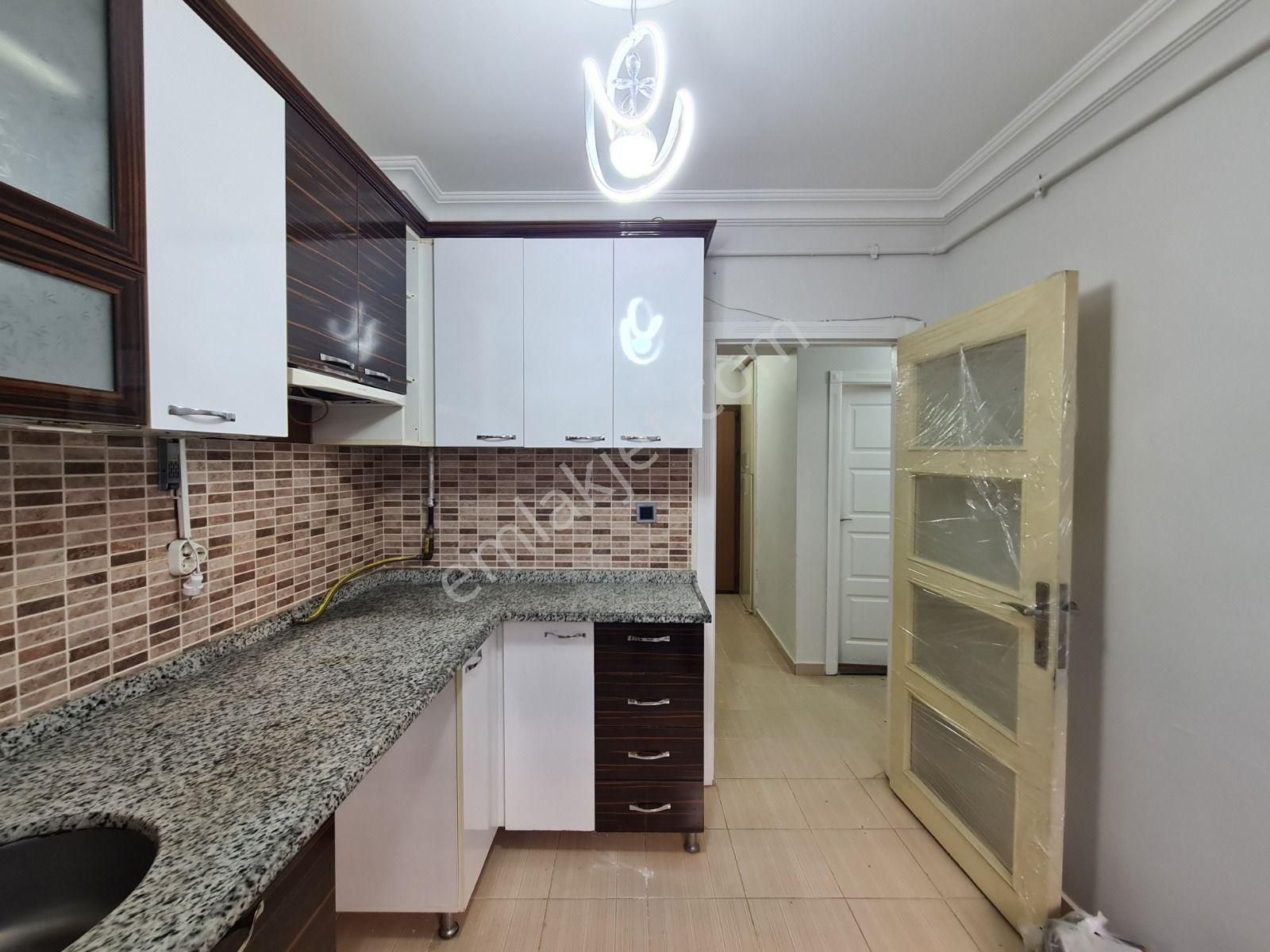 Bu Fiyata Kalmadı ! Öğretmenler Parkı Yakını Asansörlü 2+1 Daire - Görsel 2