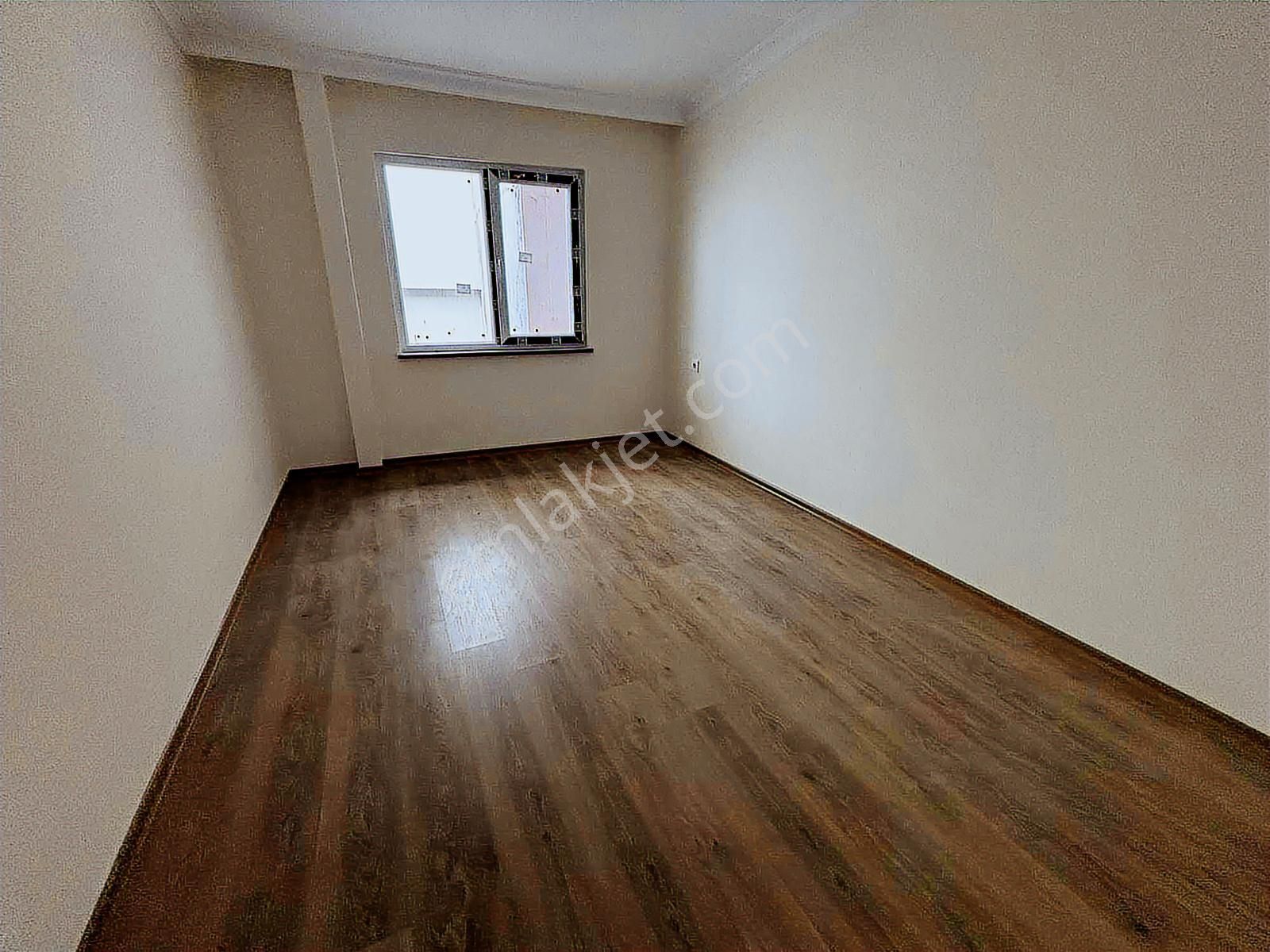 İhsaniye Merkezde 3 Daire Komple Satılık Bina - Görsel 19