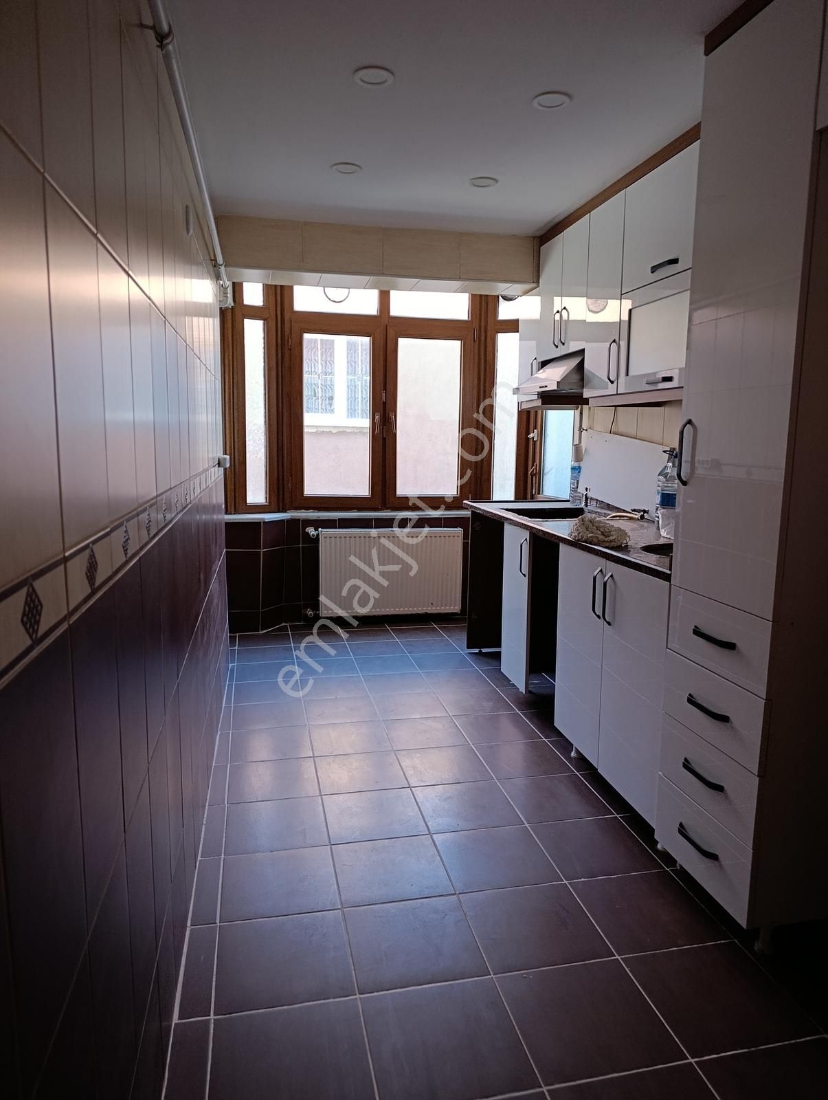 Araz Gayrimenkul Zübeyde Hanım Mah.ara Kat Satılık Daire - Görsel 13