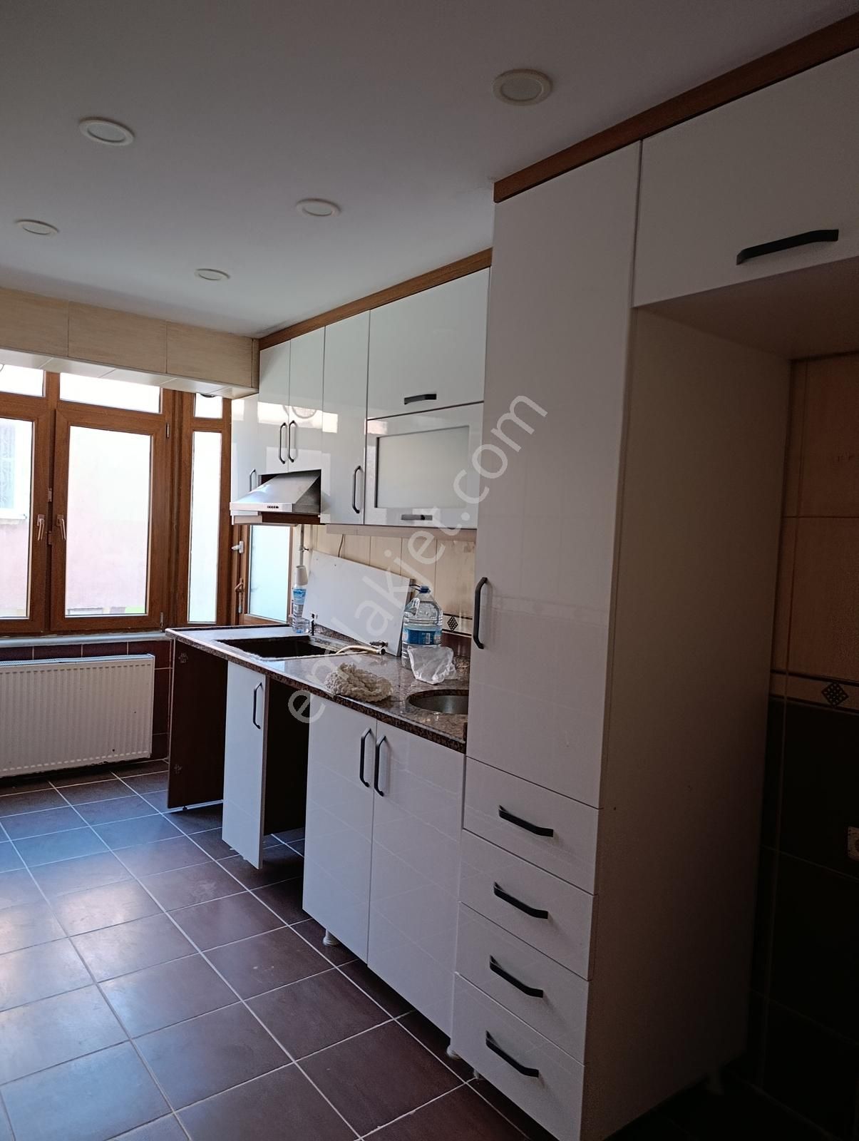 Araz Gayrimenkul Zübeyde Hanım Mah.ara Kat Satılık Daire - Görsel 15