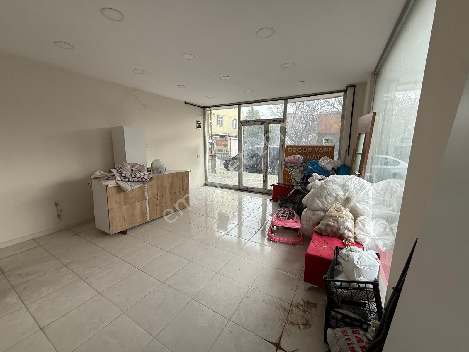 Sancaktepe Atatürk Cd. Yakını 45m² Satılık Dükkan - Görsel 3