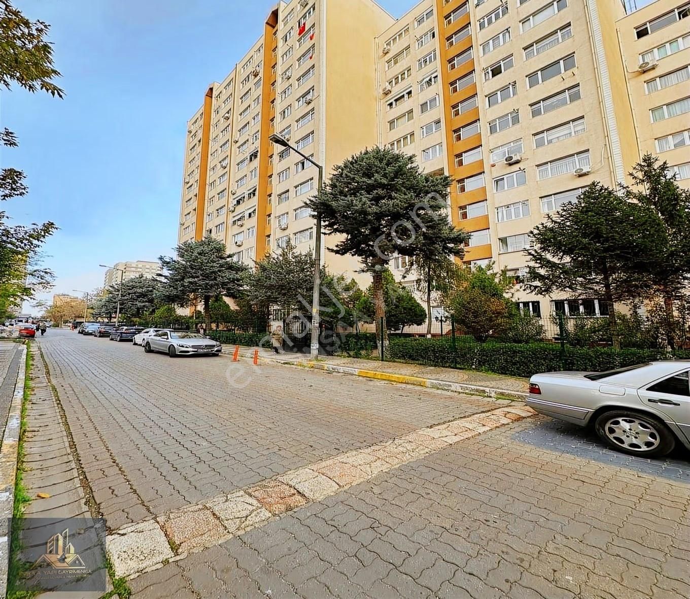 Barış Mahallesin'de Satılık 3+1 Geniş Ferah Daire