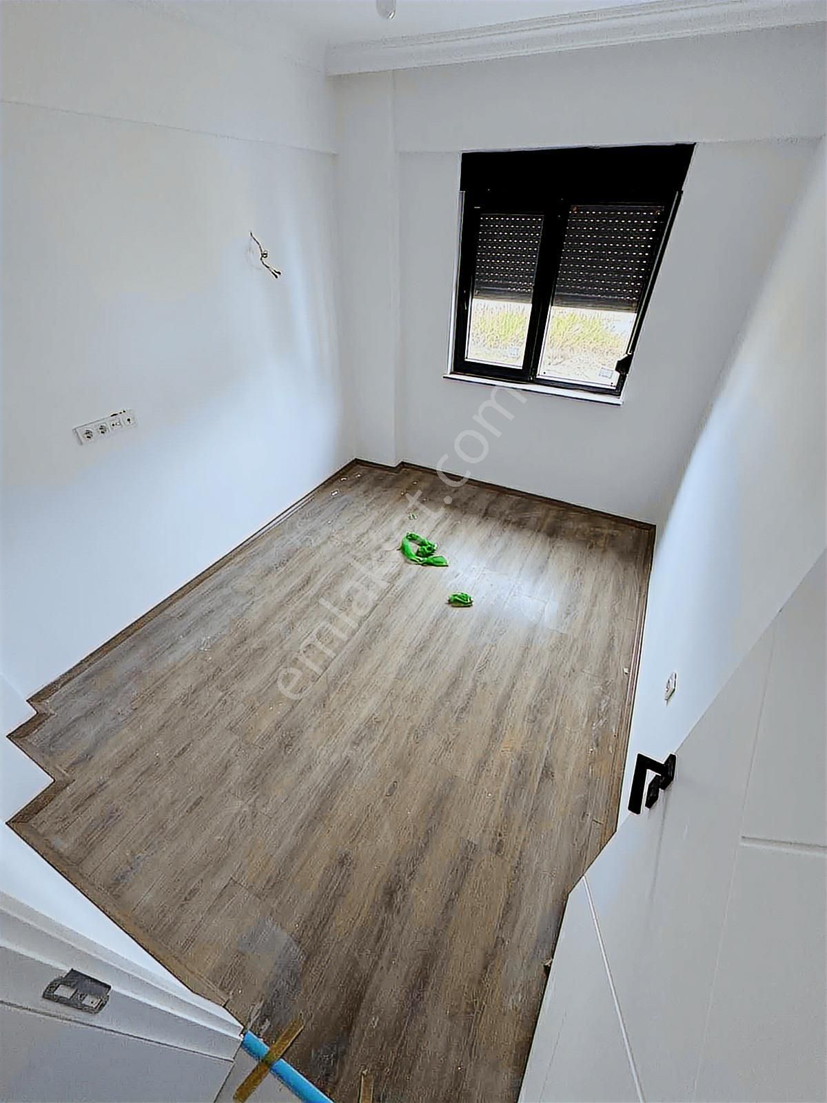 Gökhan Gökdemirden Mükemmel Konumda Lüks Satılık 1+1 Sıfır Daire - Görsel 15