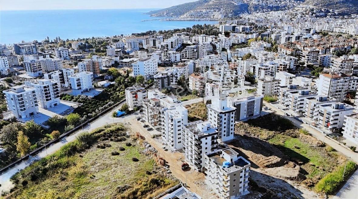 Gökhan Gökdemirden Mükemmel Konumda Lüks Satılık 1+1 Sıfır Daire