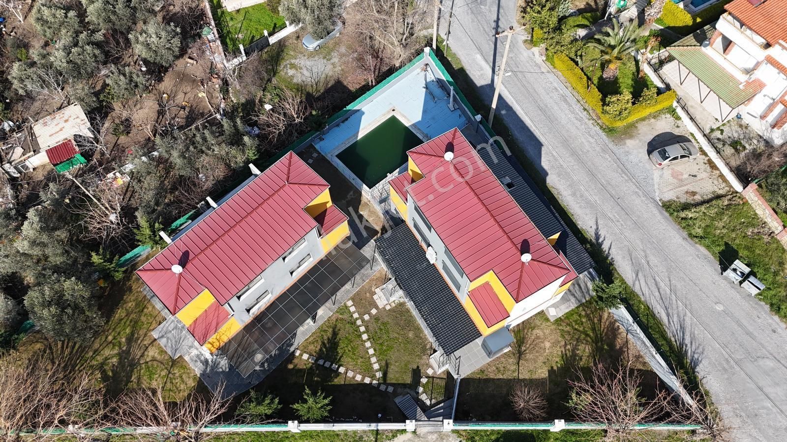 Güzelçamlı Da Havuzlu Butik Sitede 3+1 Villa