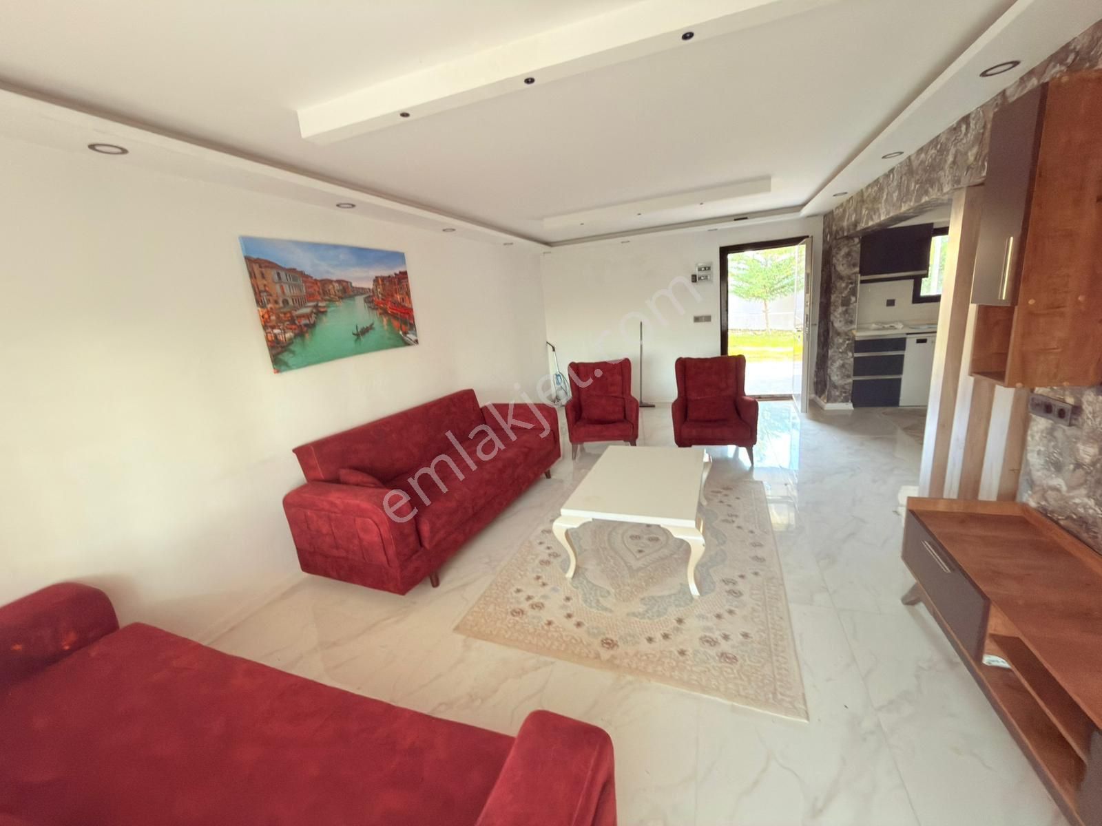 Güzelçamlı Da Havuzlu Butik Sitede 3+1 Villa - Görsel 9