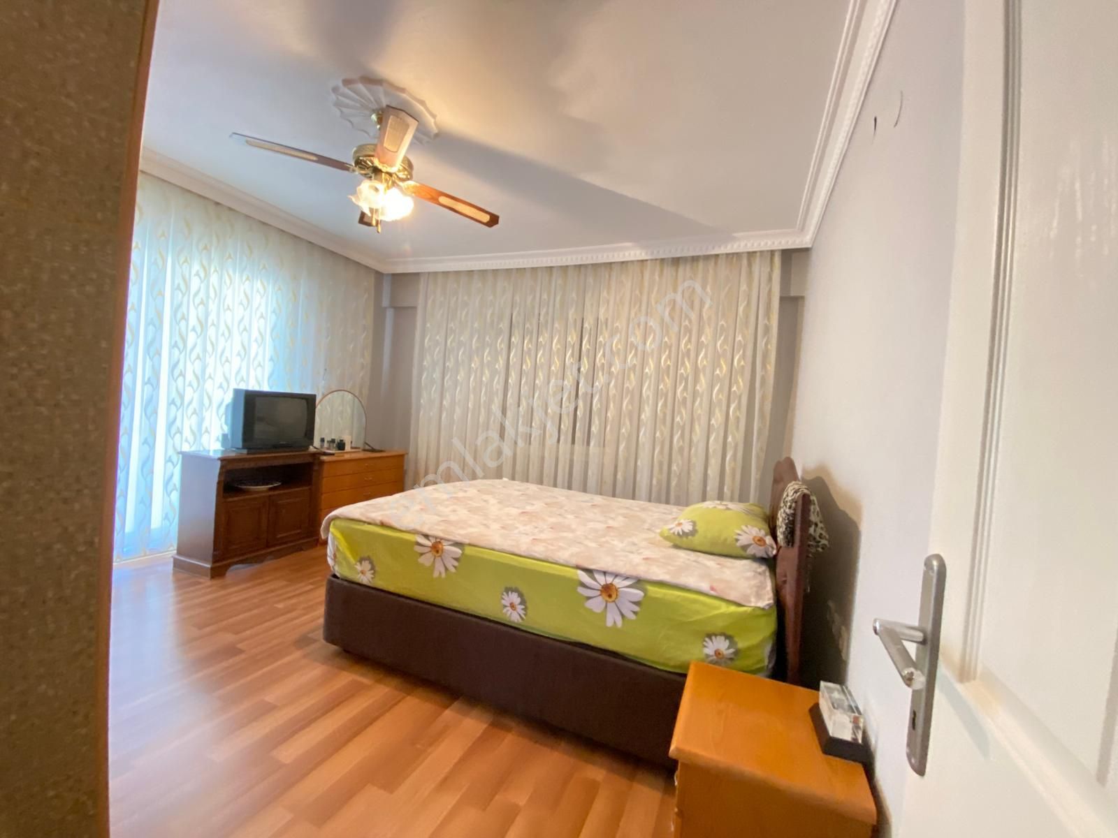 Ürkmez De Denize 100m Tek Müstakil 1.sınıf Kalite Ultra Lükx Satılık 4+2 Villa - Görsel 14