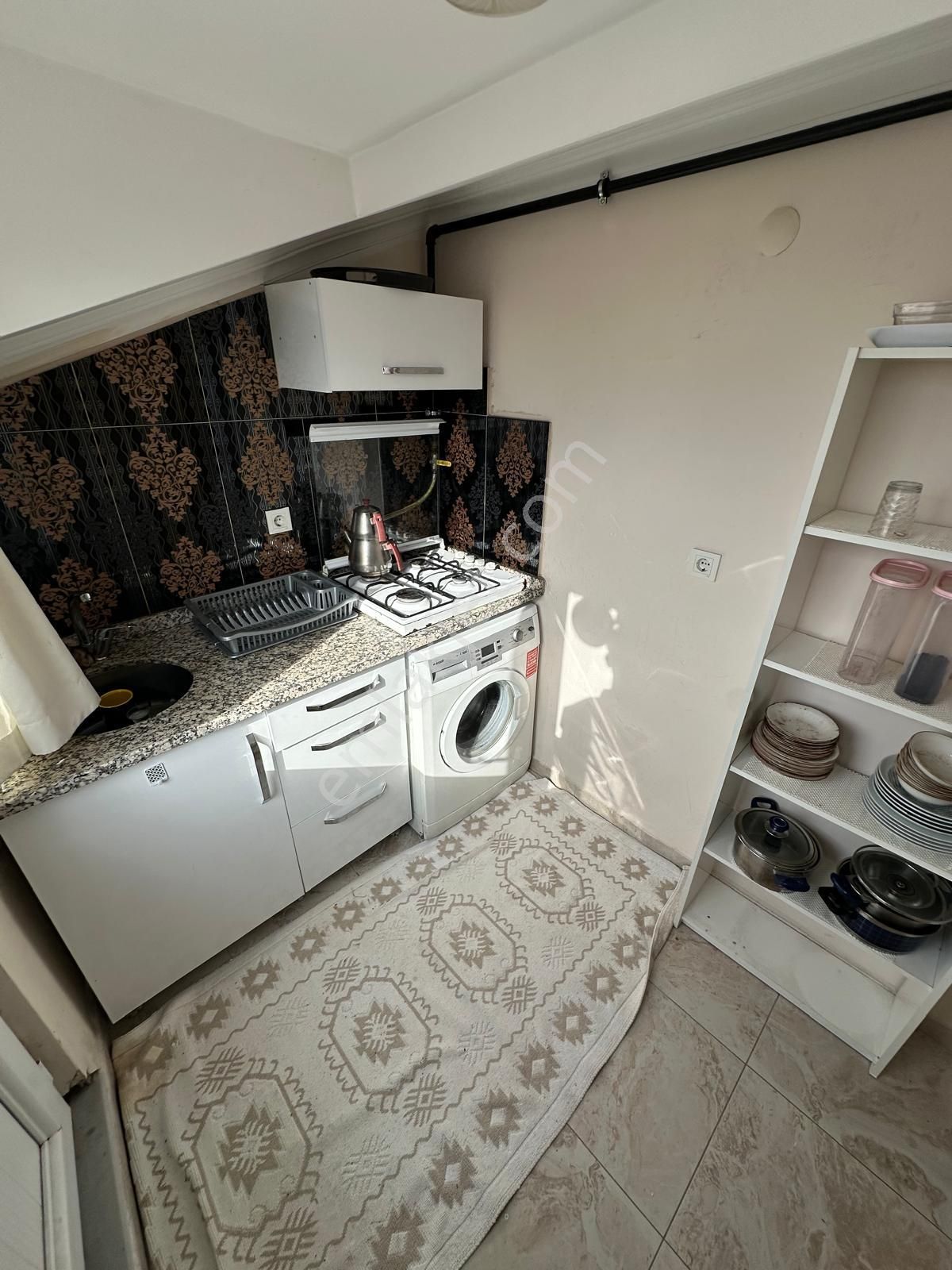 Gültepe Mahallesinde Kiralık 1+1 Eşyalı Daire - Görsel 9