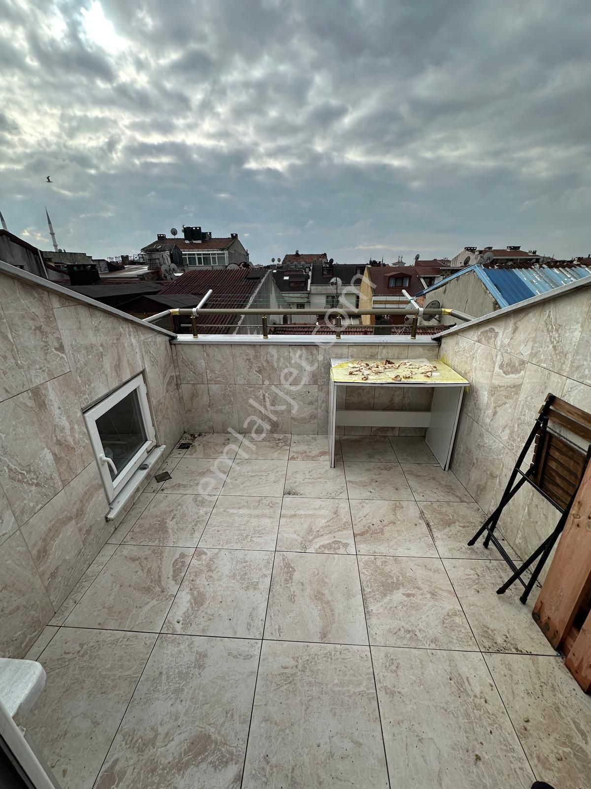 Gültepe Mahallesinde Kiralık 1+1 Eşyalı Daire - Görsel 15