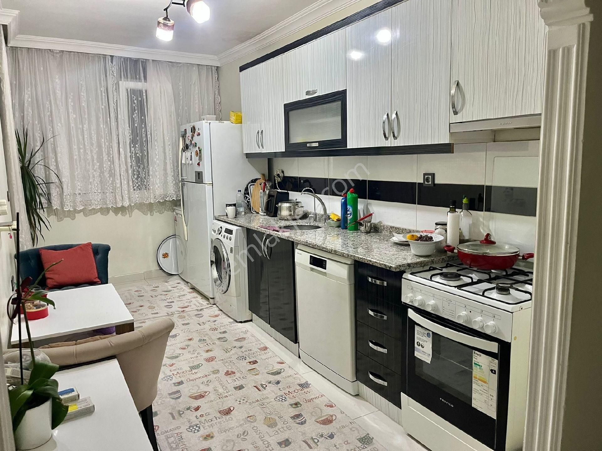 Teomanpaşa’da Satılık Ebeveyn Banyolu 2+1 Daire