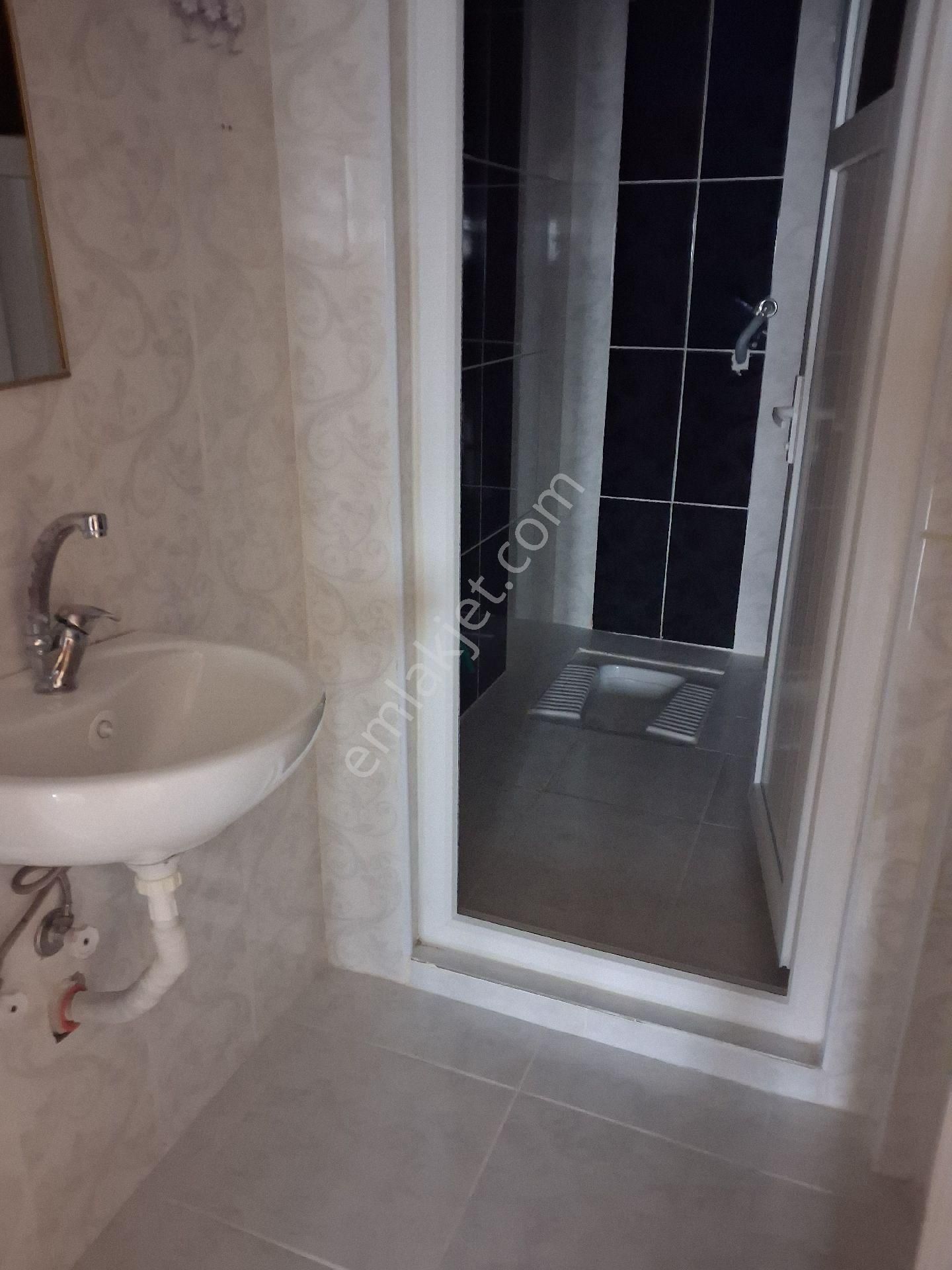 Tuşba Emlaktan Satılık İskanlı Kombili Geniş 2+1 Daire - Görsel 20