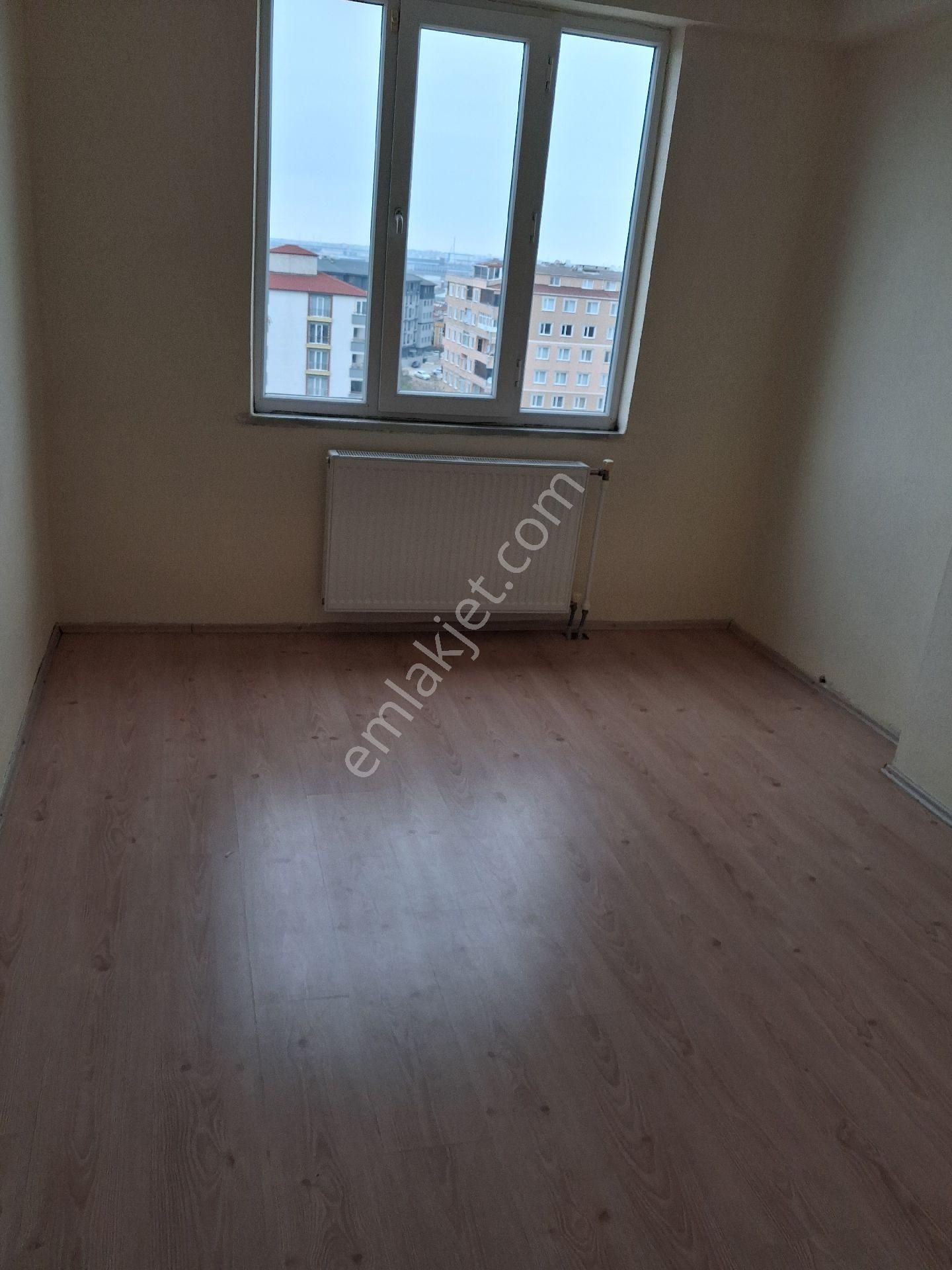 Tuşba Emlaktan Satılık İskanlı Kombili Geniş 2+1 Daire - Görsel 8