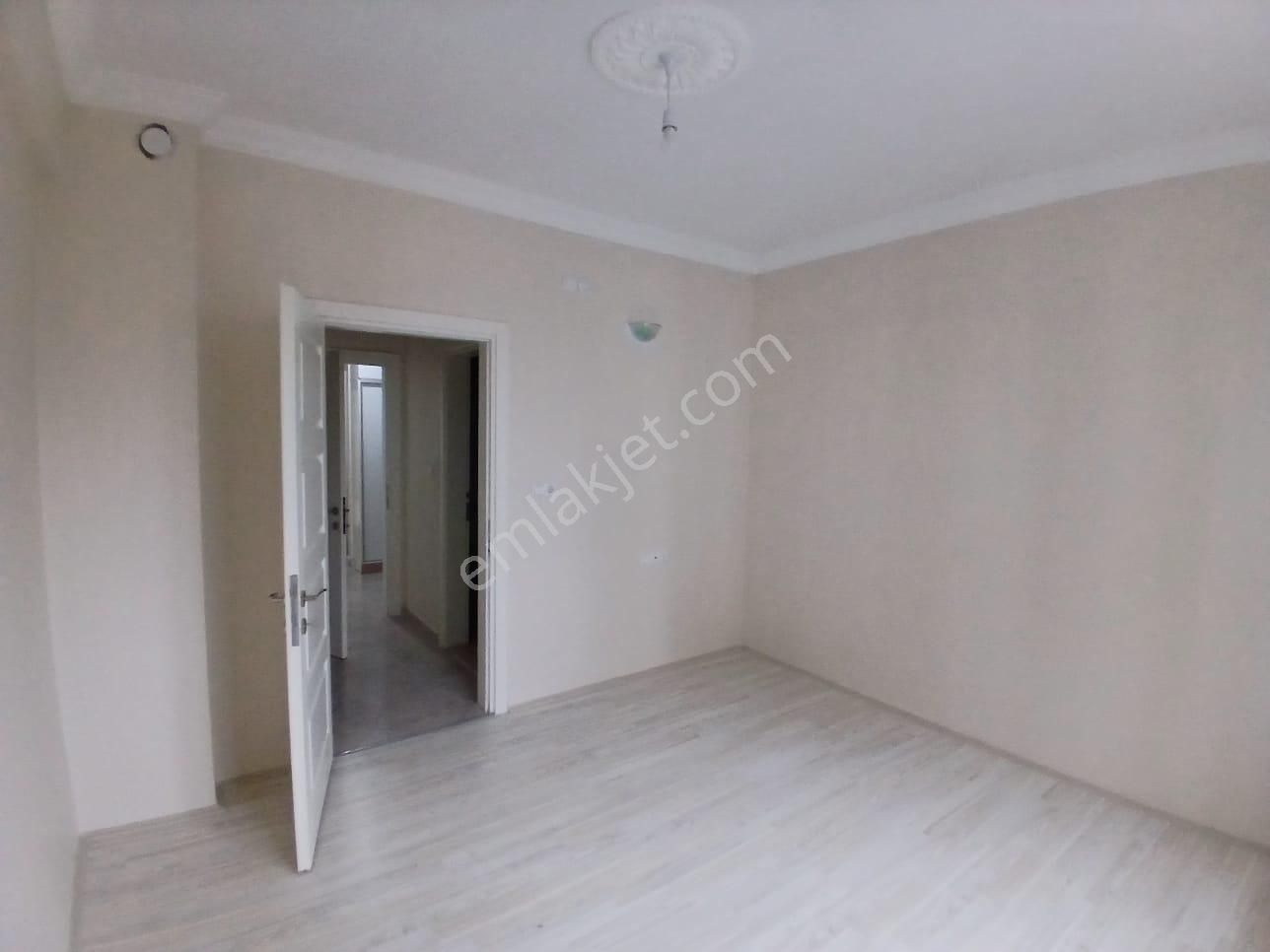 Akçay Emlak'tan Akşehir Seyran Mahallesinde Ara Kat Asansörlü 4 Yaşında Kiralık 3+1 Daire - Görsel 31
