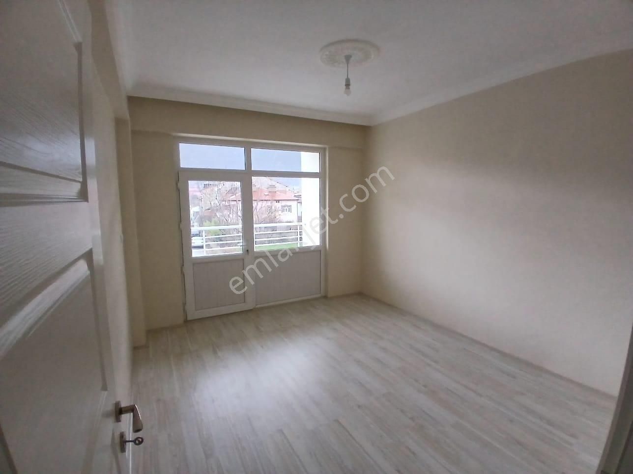 Akçay Emlak'tan Akşehir Seyran Mahallesinde Ara Kat Asansörlü 4 Yaşında Kiralık 3+1 Daire - Görsel 30